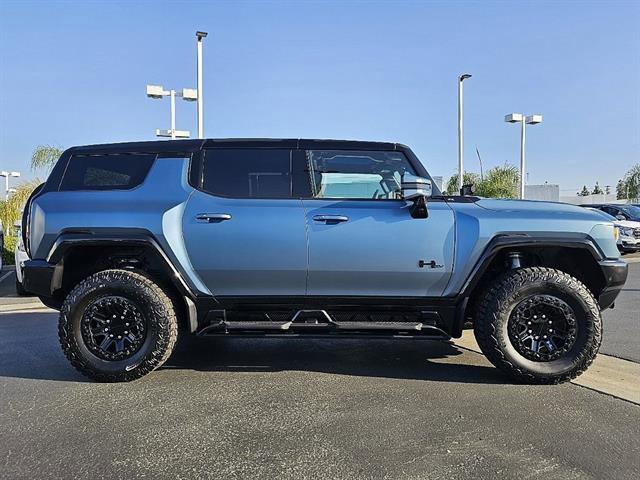 2024 GMC HUMMER EV SUV 3X 18