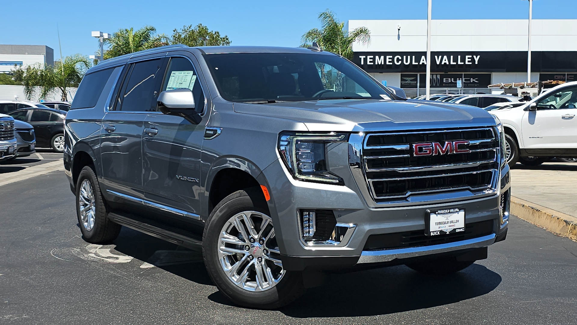 2024 GMC Yukon XL 2WD SLT 2