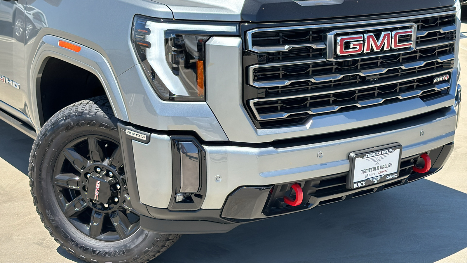 2024 GMC Sierra 2500HD 4WD Crew Cab Standard Bed AT4 3