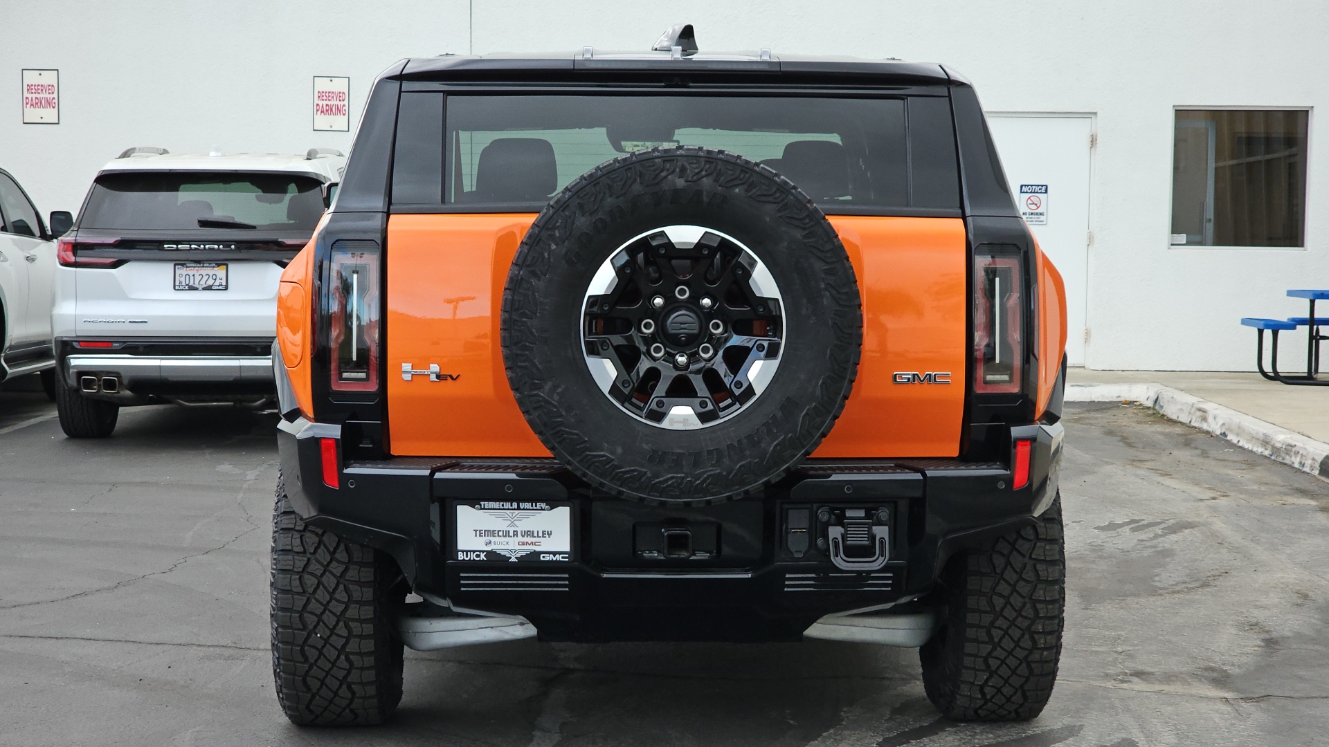 2024 GMC HUMMER EV SUV 2X 10