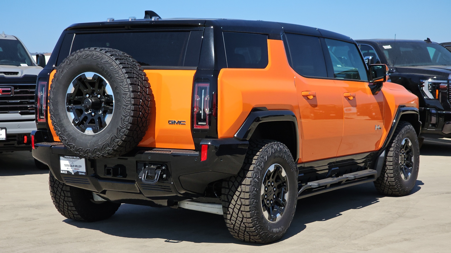 2024 GMC HUMMER EV SUV 3X 13