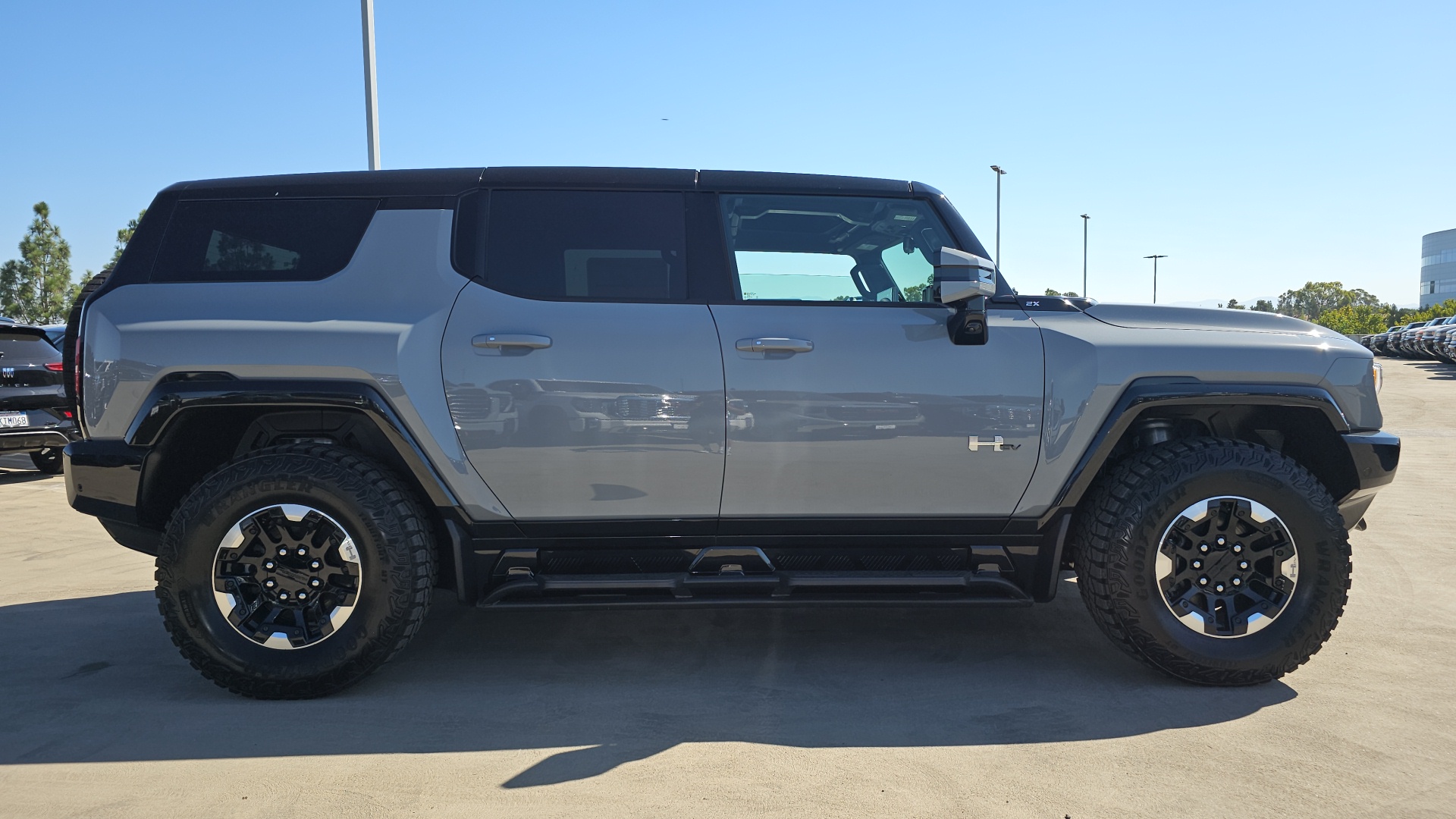 2024 GMC HUMMER EV SUV 2X 7