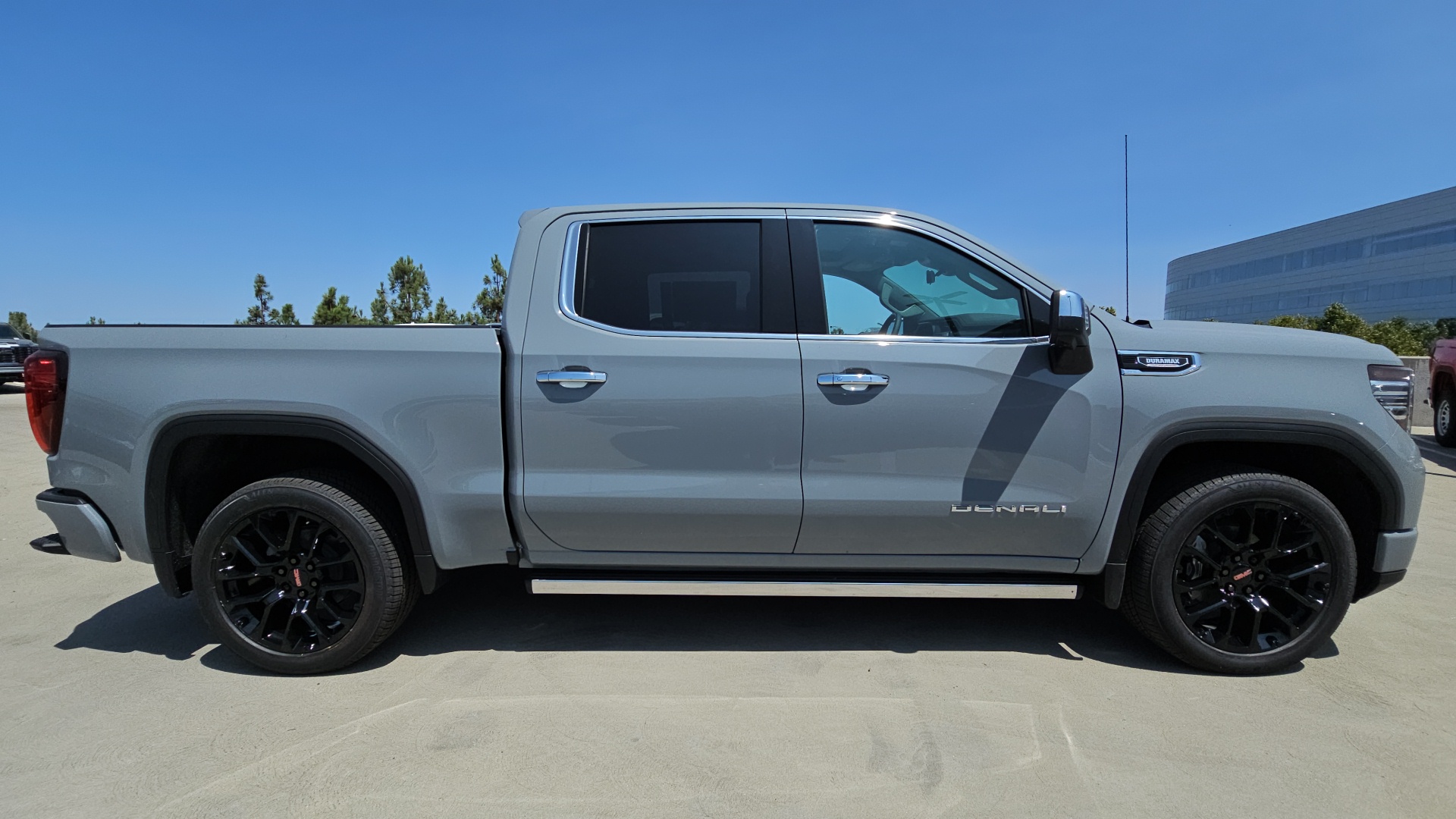 2024 GMC Sierra 1500 4WD Crew Cab Short Box Denali 7