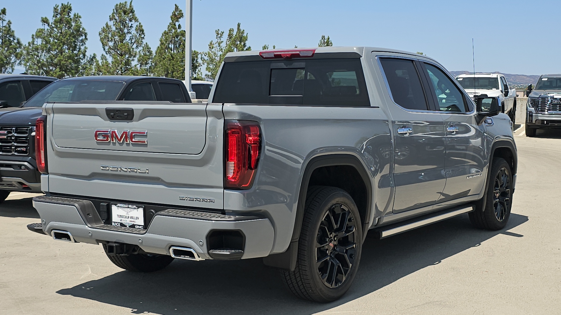 2024 GMC Sierra 1500 4WD Crew Cab Short Box Denali 12