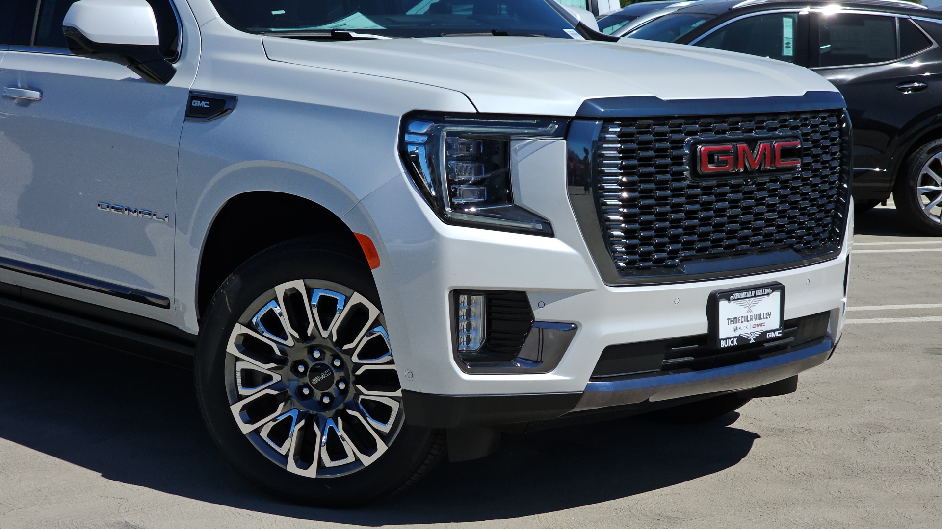 2024 GMC Yukon XL 4WD Denali Ultimate 3