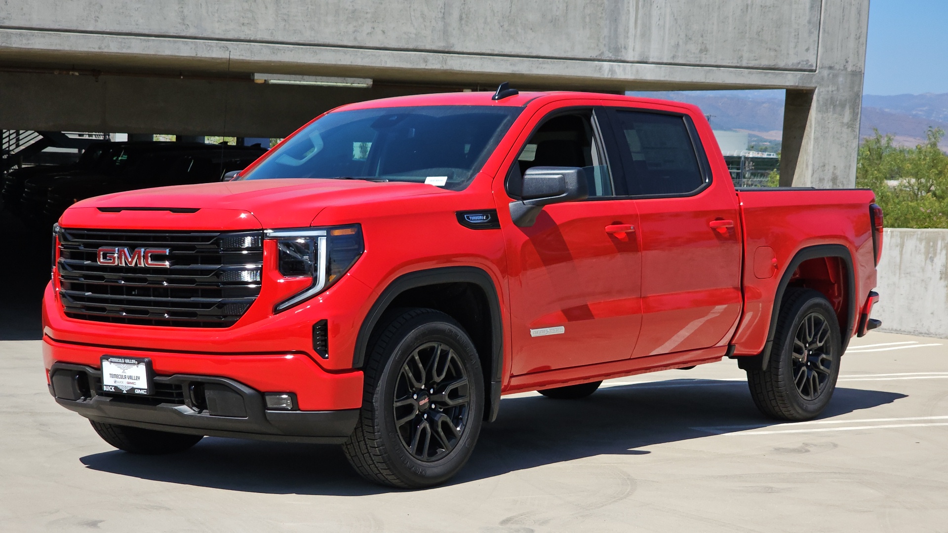 2024 GMC Sierra 1500 2WD Crew Cab Short Box Elevation 4