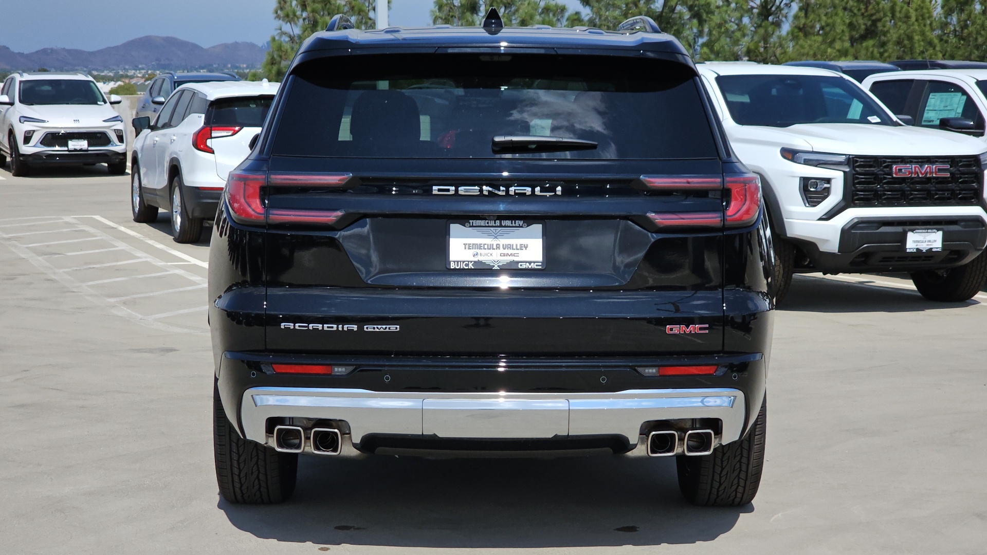 2024 GMC Acadia AWD Denali 12