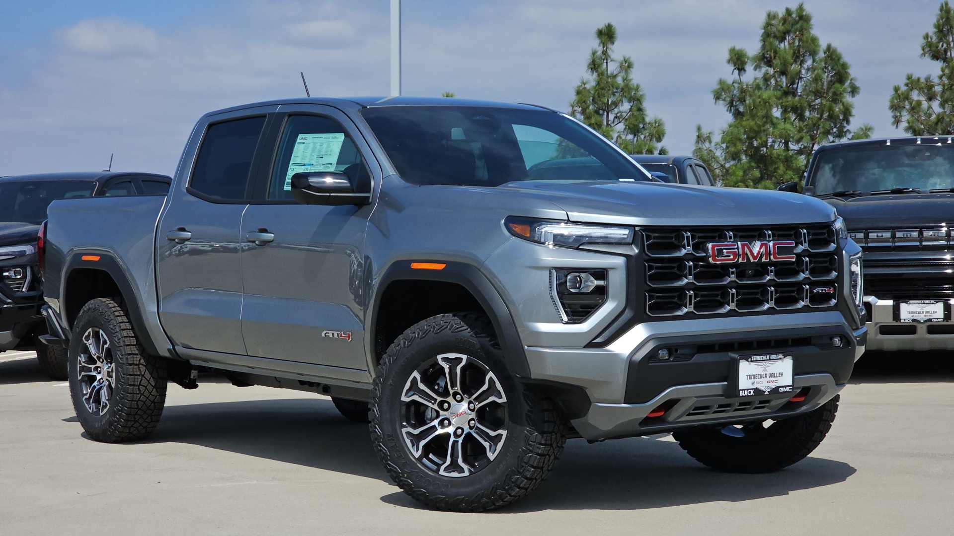 2024 GMC Canyon 4WD AT4 2