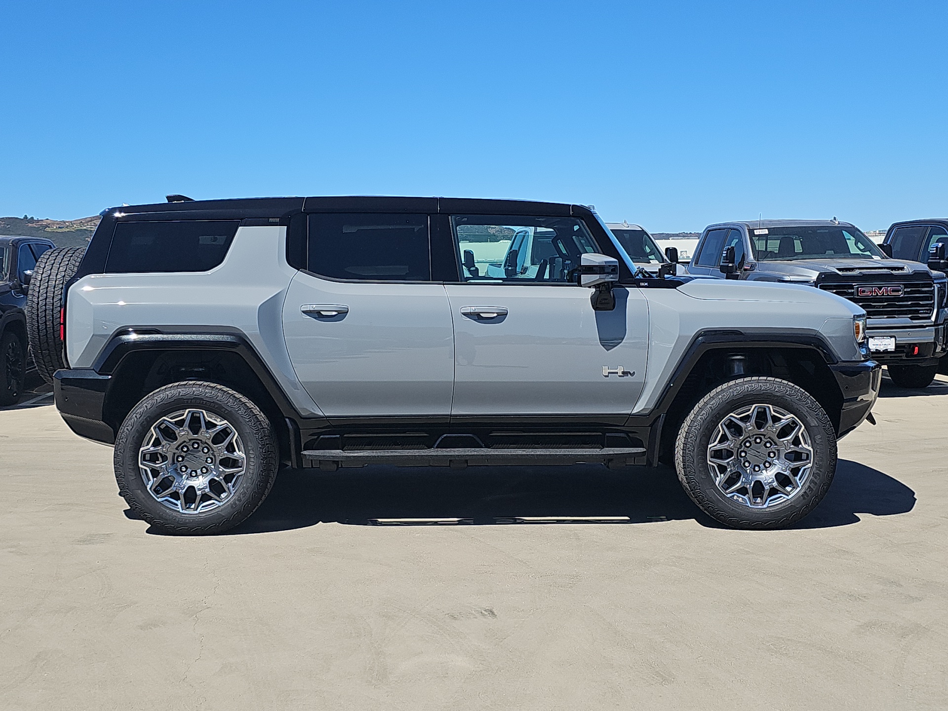 2025 GMC HUMMER EV SUV 3X 7