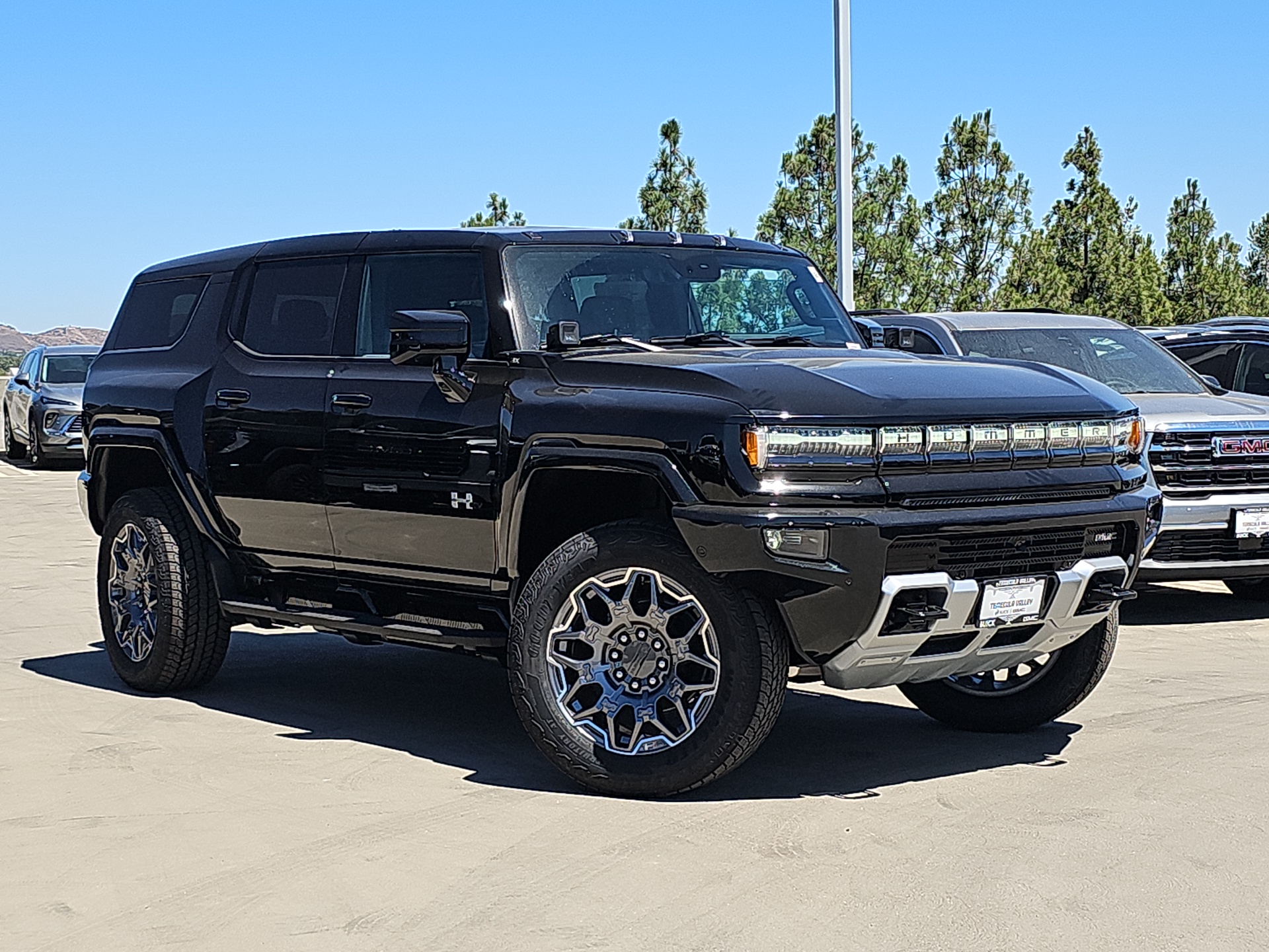 2025 GMC HUMMER EV SUV 3X 2