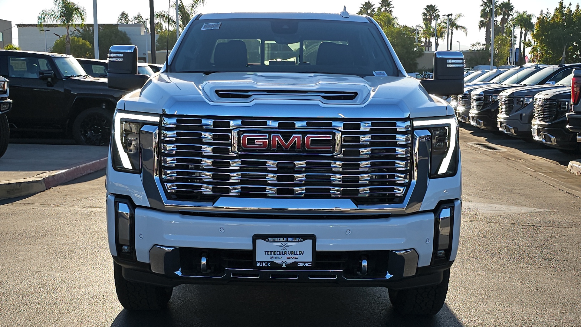 2025 GMC Sierra 2500HD 4WD Crew Cab Standard Bed Denali 7