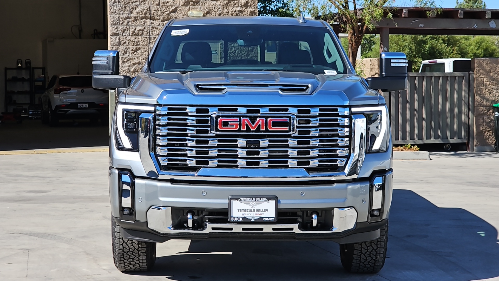 2025 GMC Sierra 2500HD 4WD Crew Cab Standard Bed Denali 5