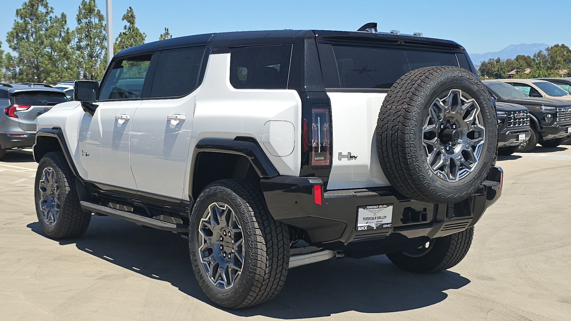 2025 GMC HUMMER EV SUV 3X 10