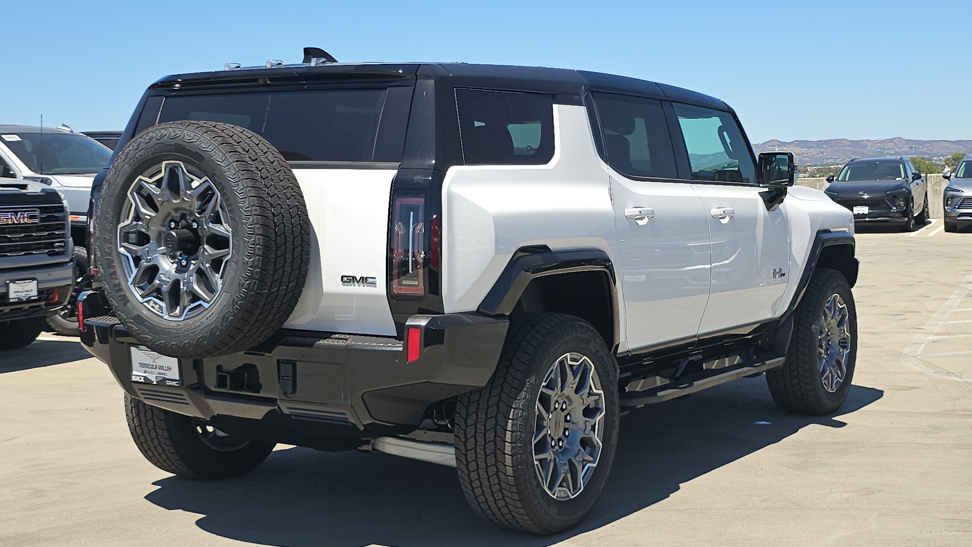 2025 GMC HUMMER EV SUV 3X 12