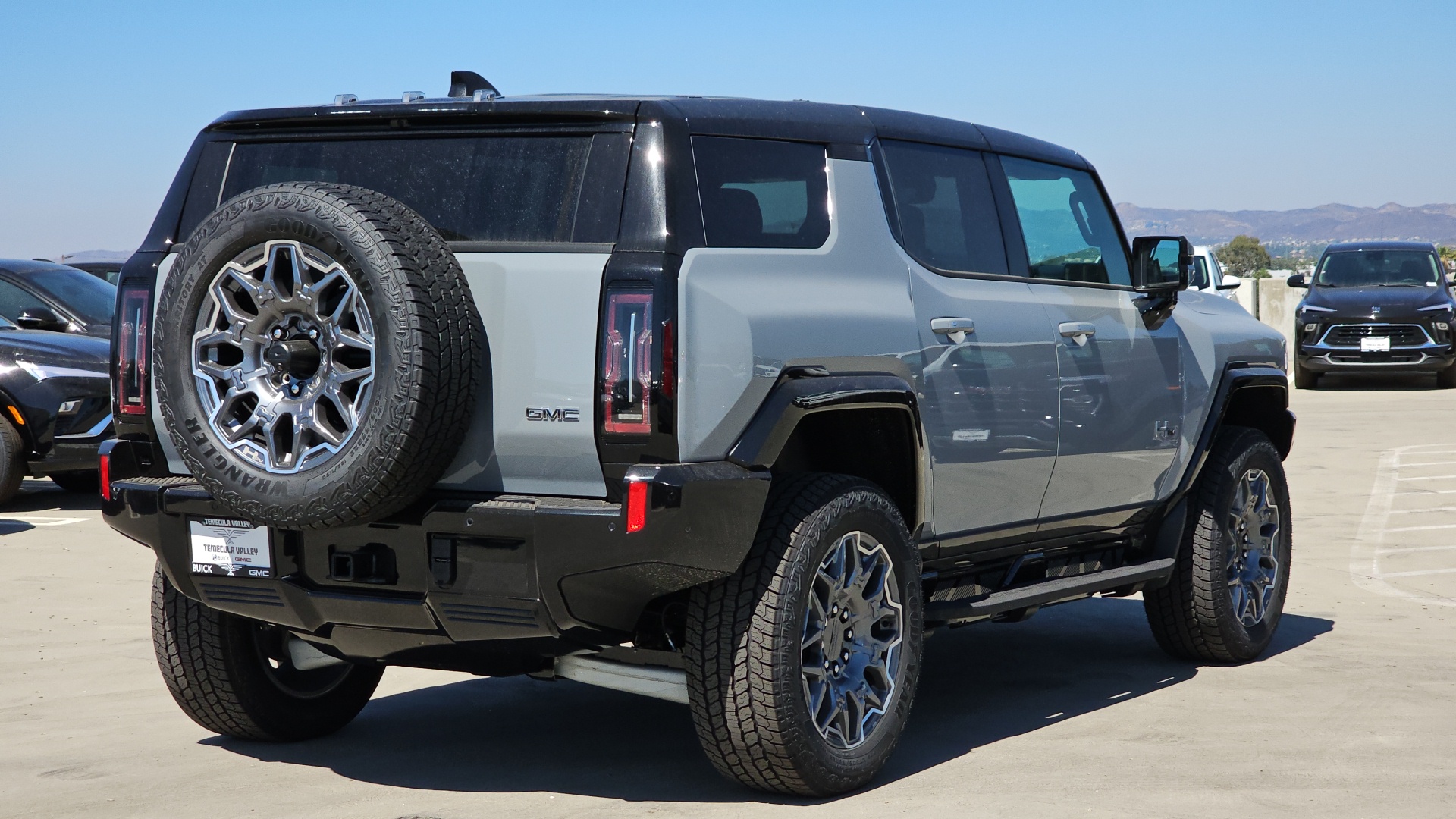 2025 GMC HUMMER EV SUV 3X 12