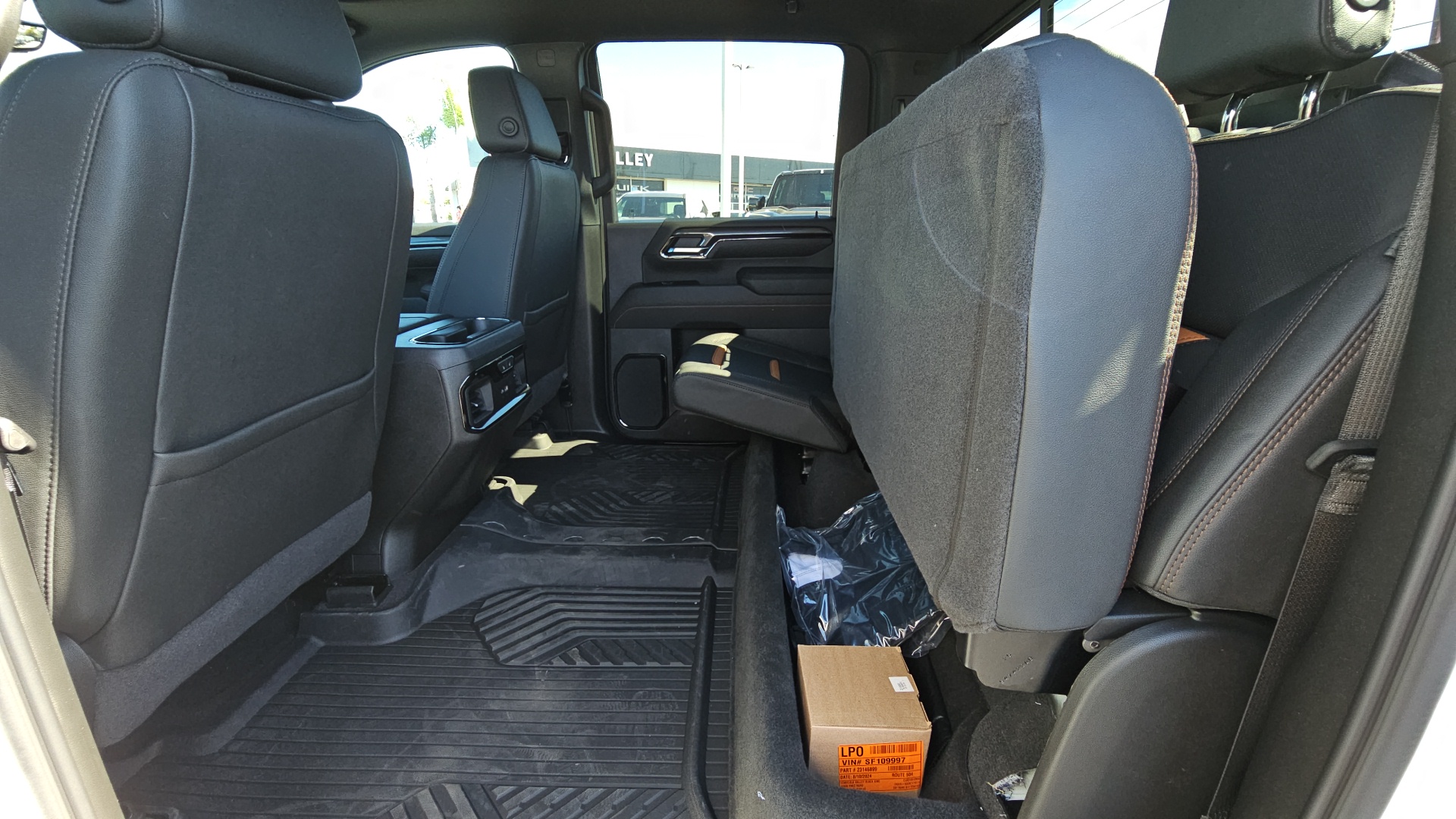 2025 GMC Sierra 2500HD 4WD Crew Cab Standard Bed AT4 21