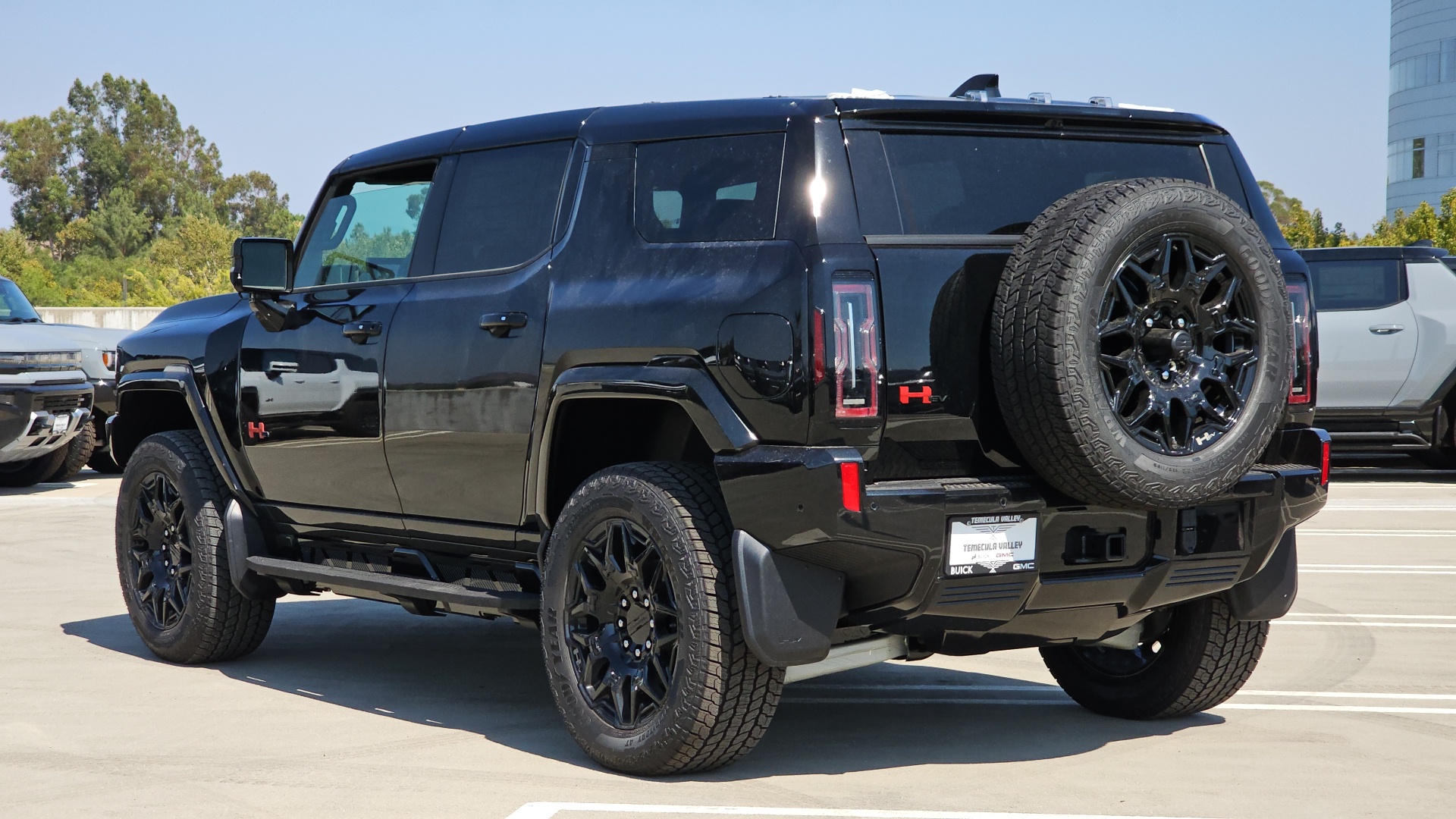 2025 GMC HUMMER EV SUV 2X 10