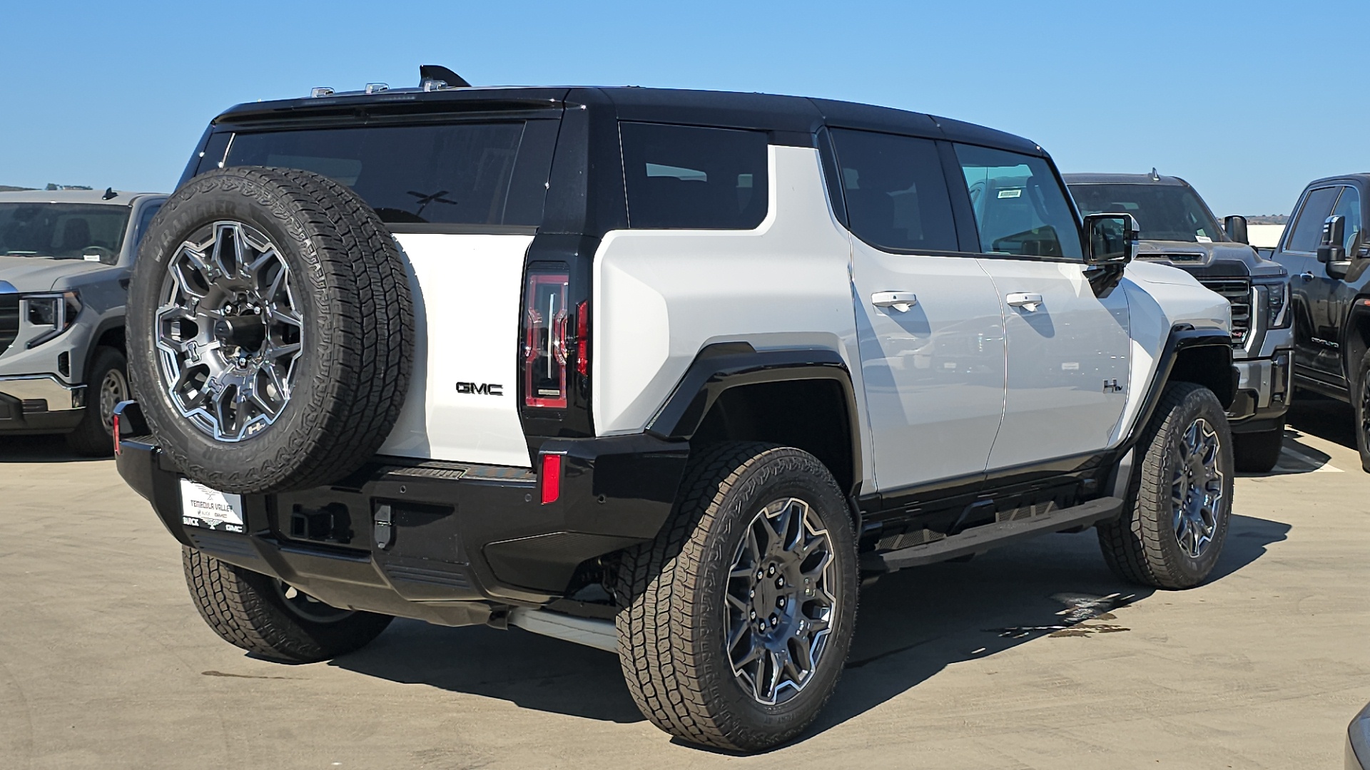 2025 GMC HUMMER EV SUV 3X 12