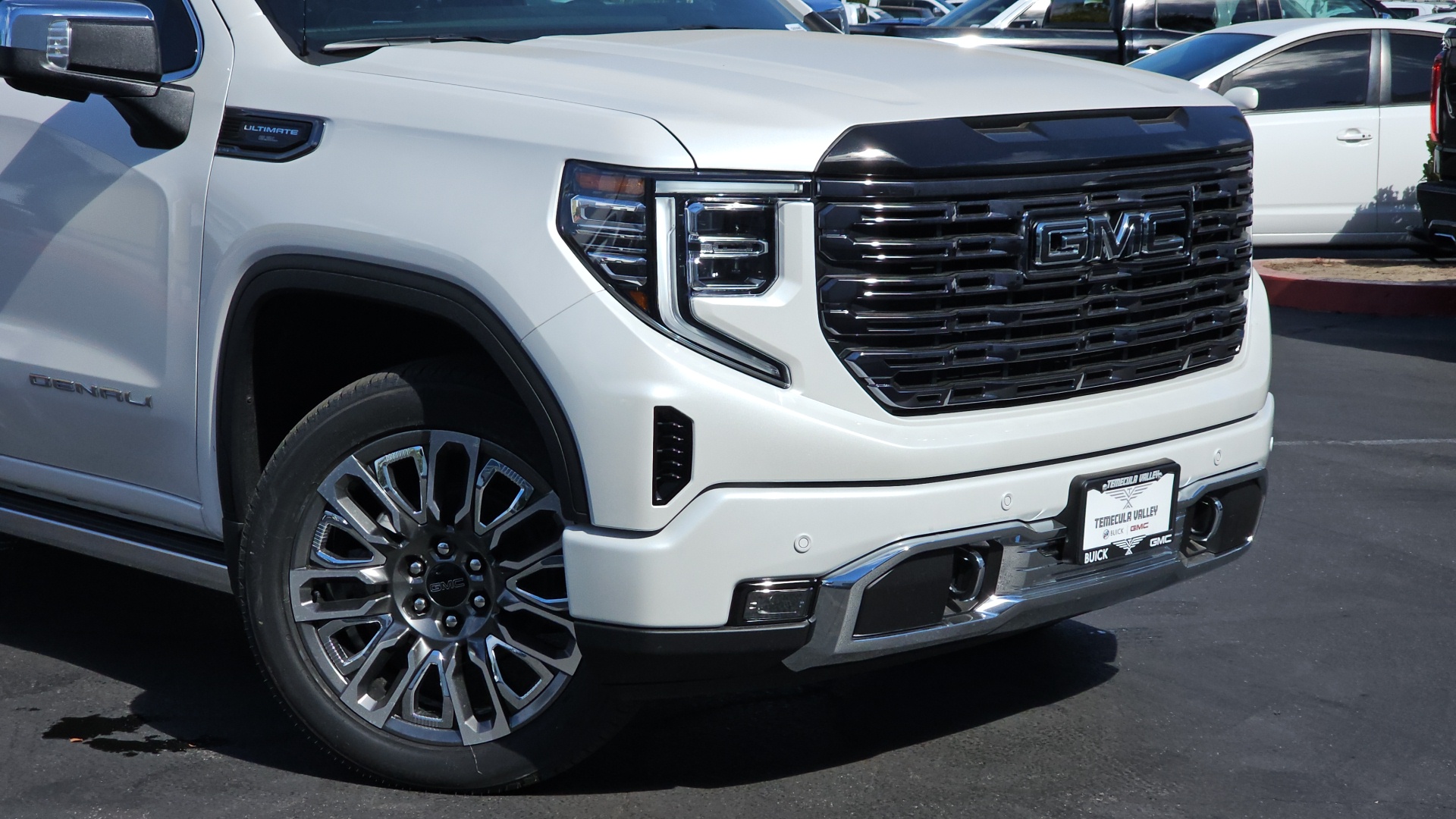 2025 GMC Sierra 1500 Denali Ultimate 3