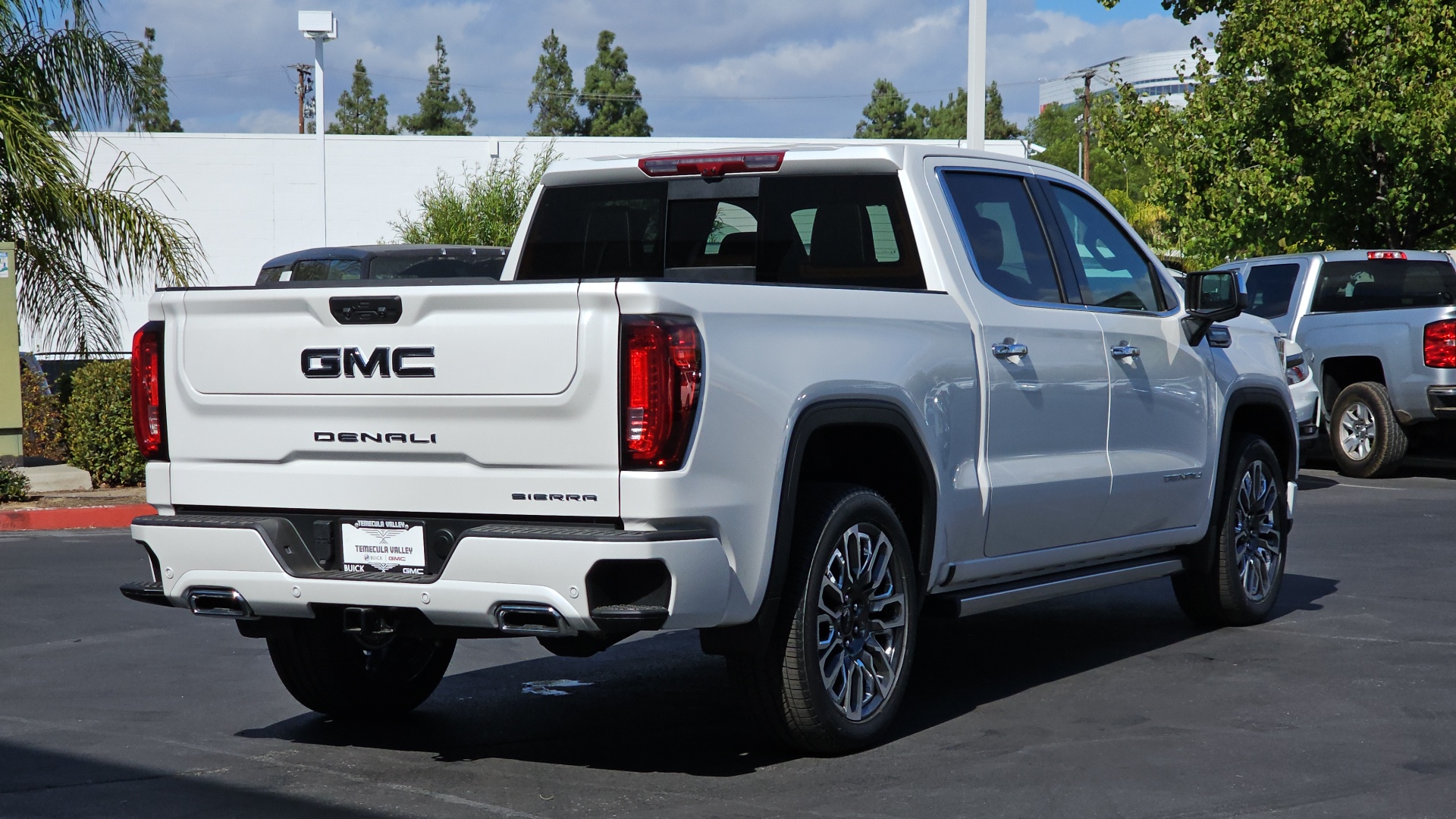 2025 GMC Sierra 1500 Denali Ultimate 13