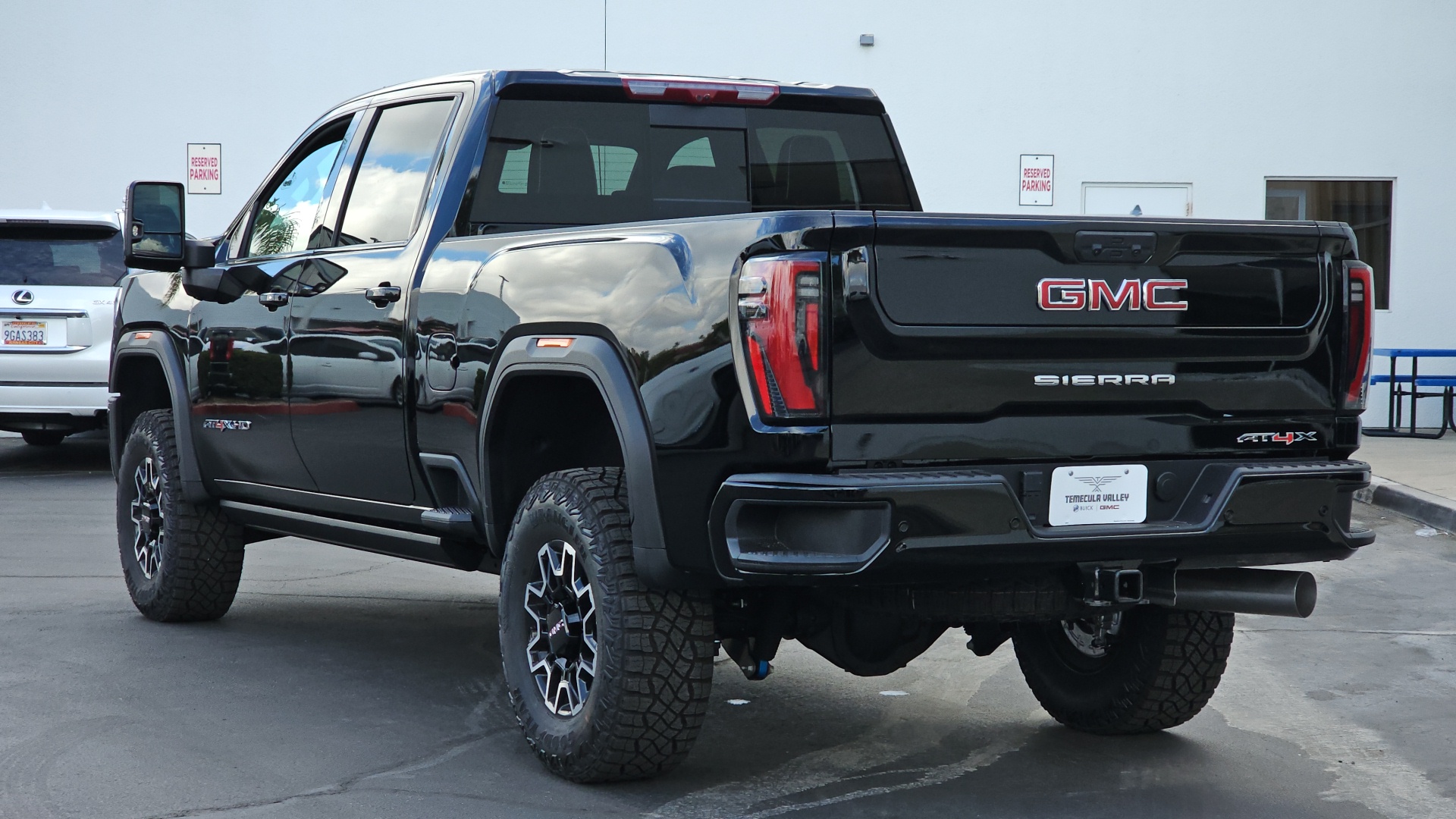 2025 GMC Sierra 2500HD 4WD Crew Cab Standard Bed AT4X 11