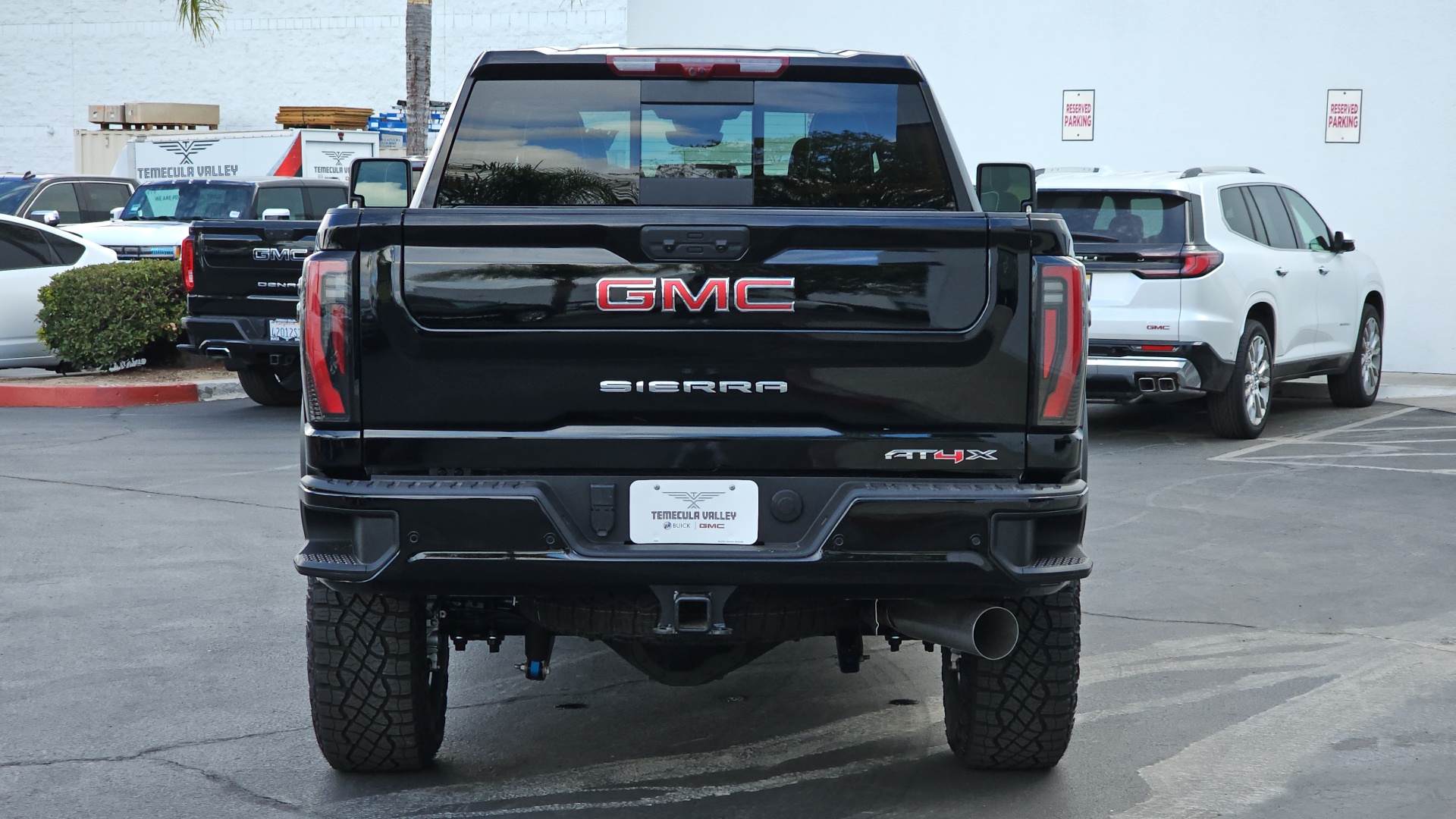 2025 GMC Sierra 2500HD 4WD Crew Cab Standard Bed AT4X 12