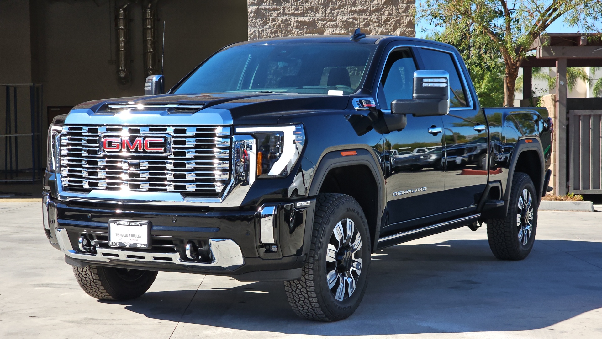 2025 GMC Sierra 2500HD 4WD Crew Cab Standard Bed Denali Ultimate 4