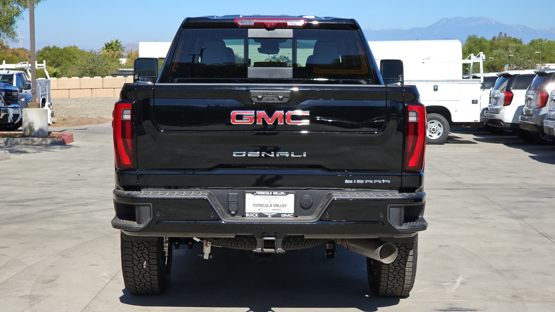 2025 GMC Sierra 2500HD 4WD Crew Cab Standard Bed Denali Ultimate 11