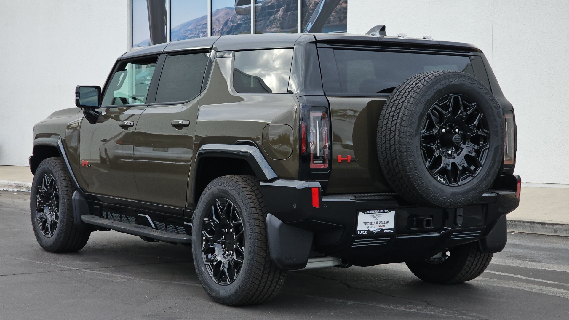 2025 GMC HUMMER EV SUV 2X 10