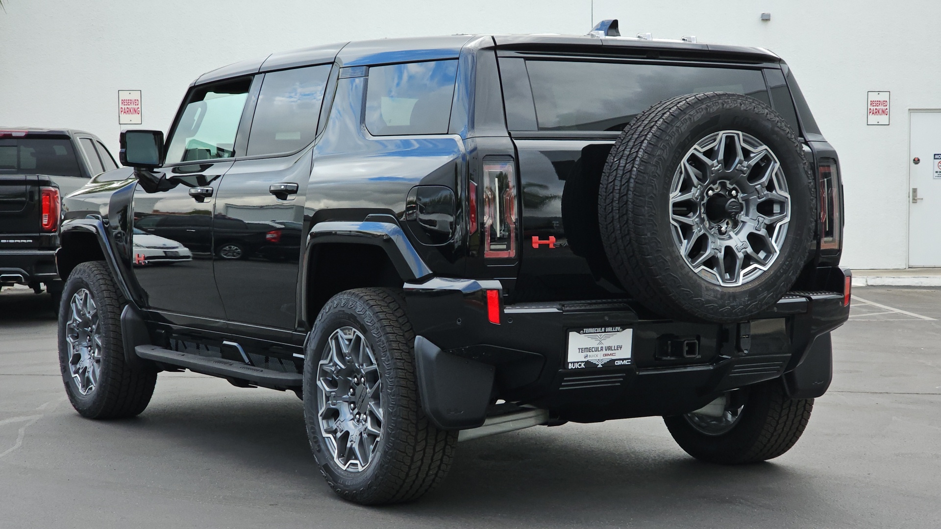 2025 GMC HUMMER EV SUV 3X 9