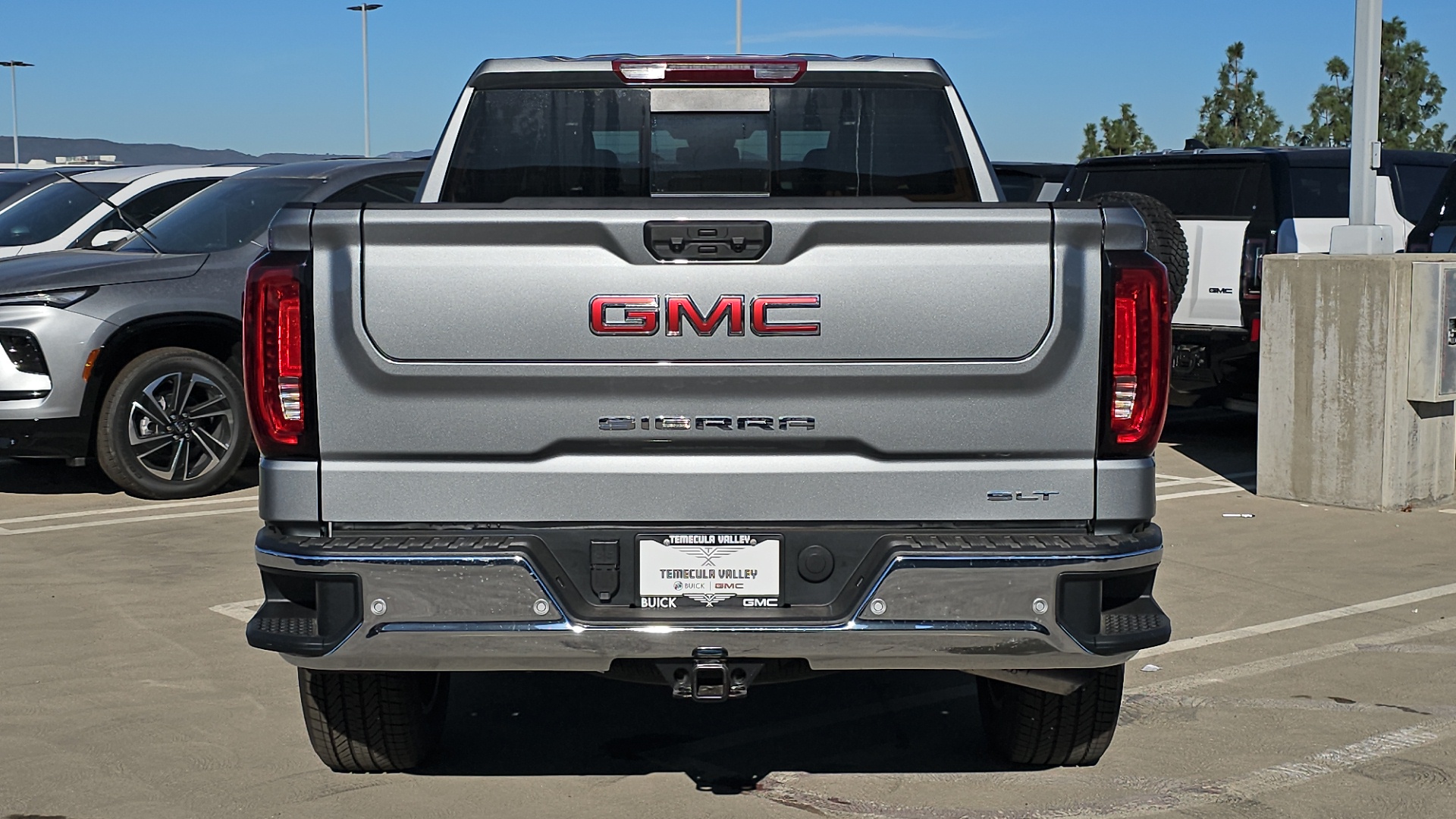 2025 GMC Sierra 1500 SLT 11