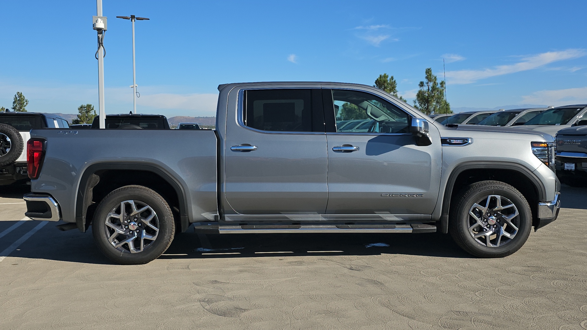 2025 GMC Sierra 1500 SLT 7