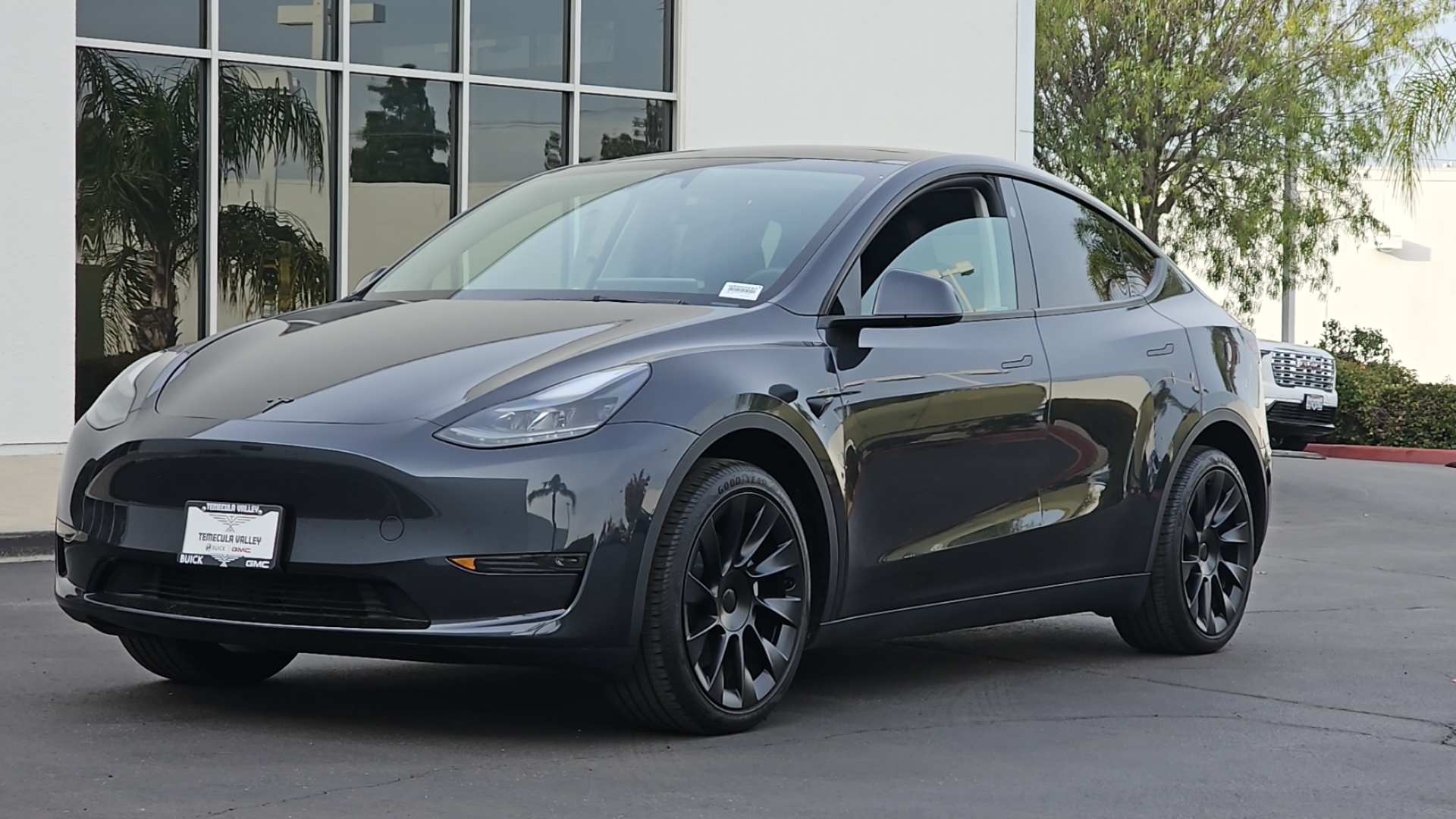 2024 Tesla Model Y RWD *Ltd Avail* 1