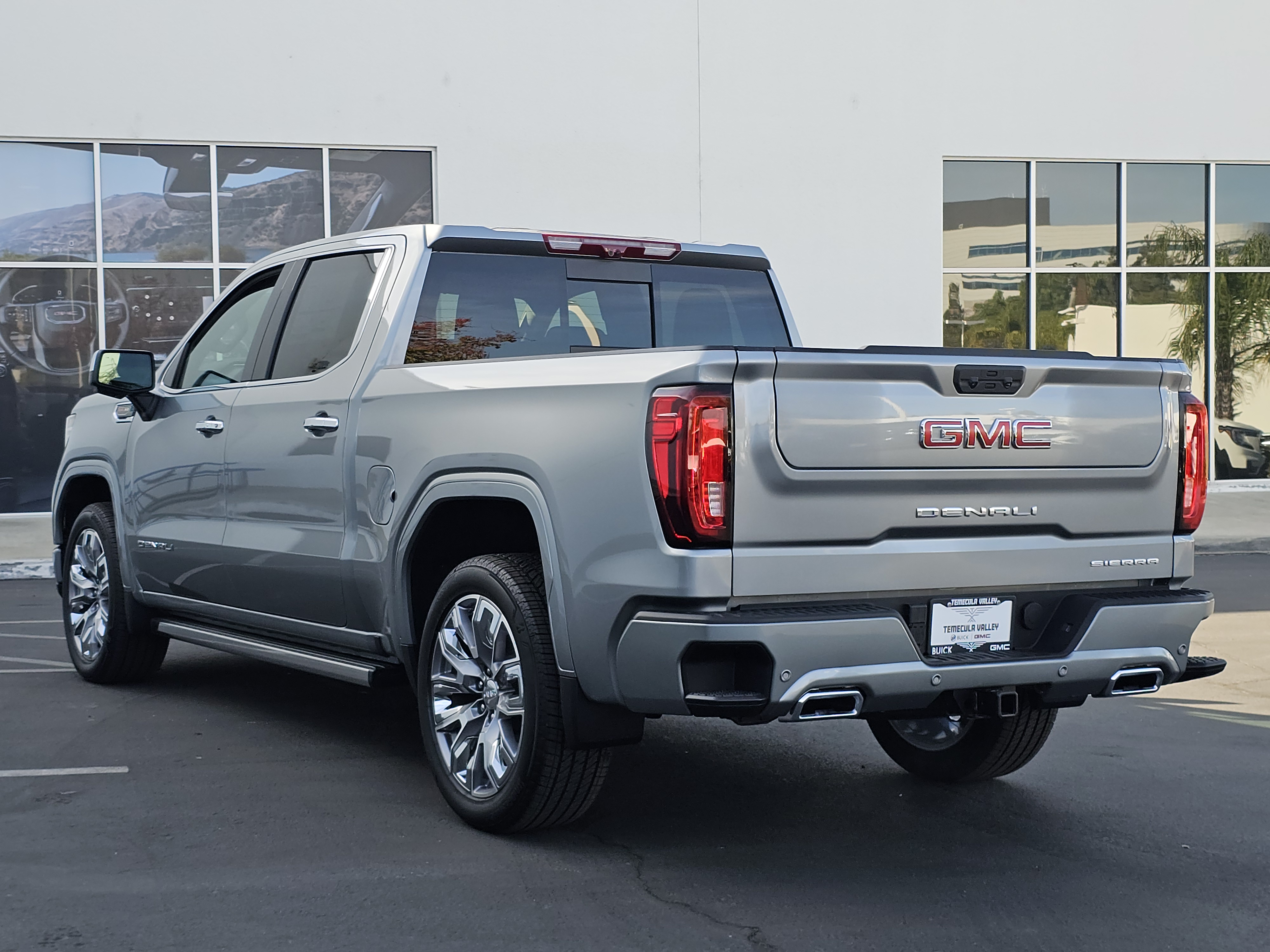 2025 GMC Sierra 1500 4WD Crew Cab Short Box Denali 11