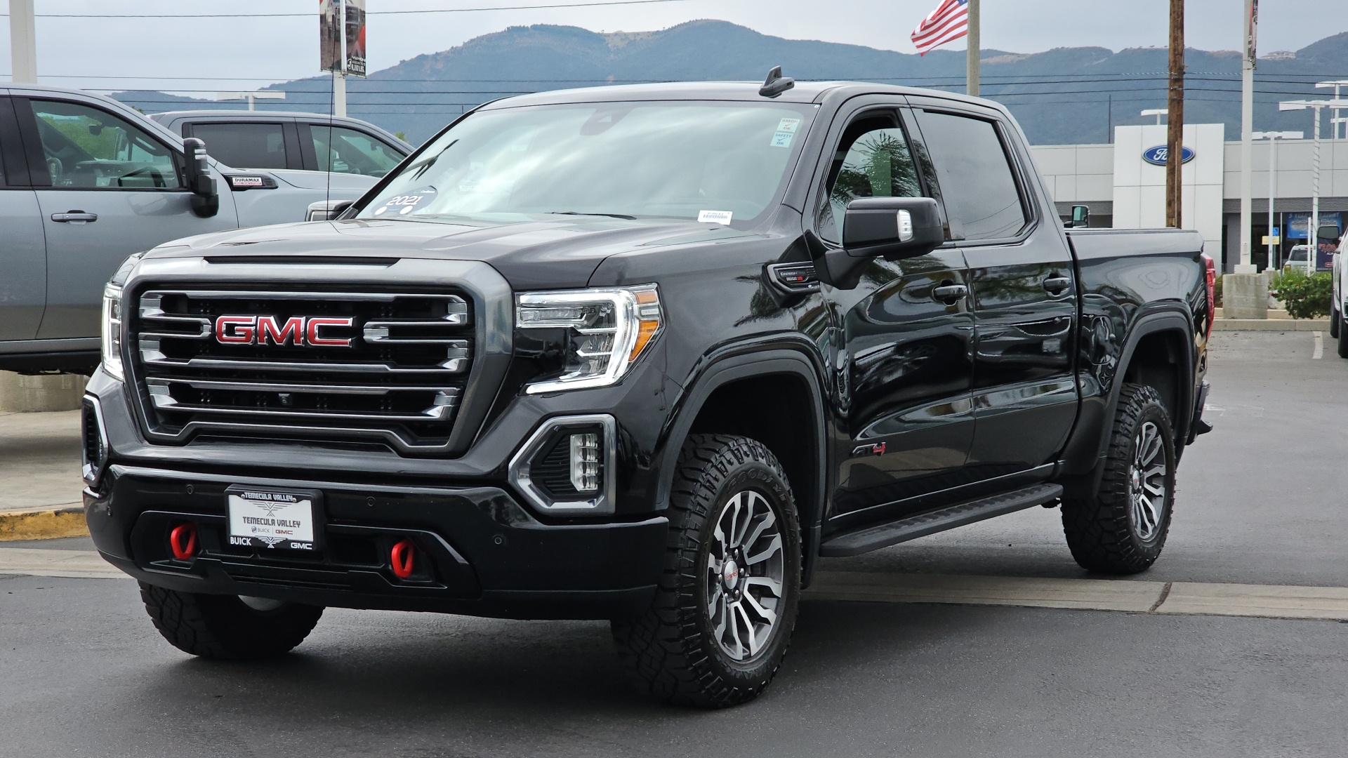 2021 GMC Sierra 1500 4WD Crew Cab Short Box AT4 1