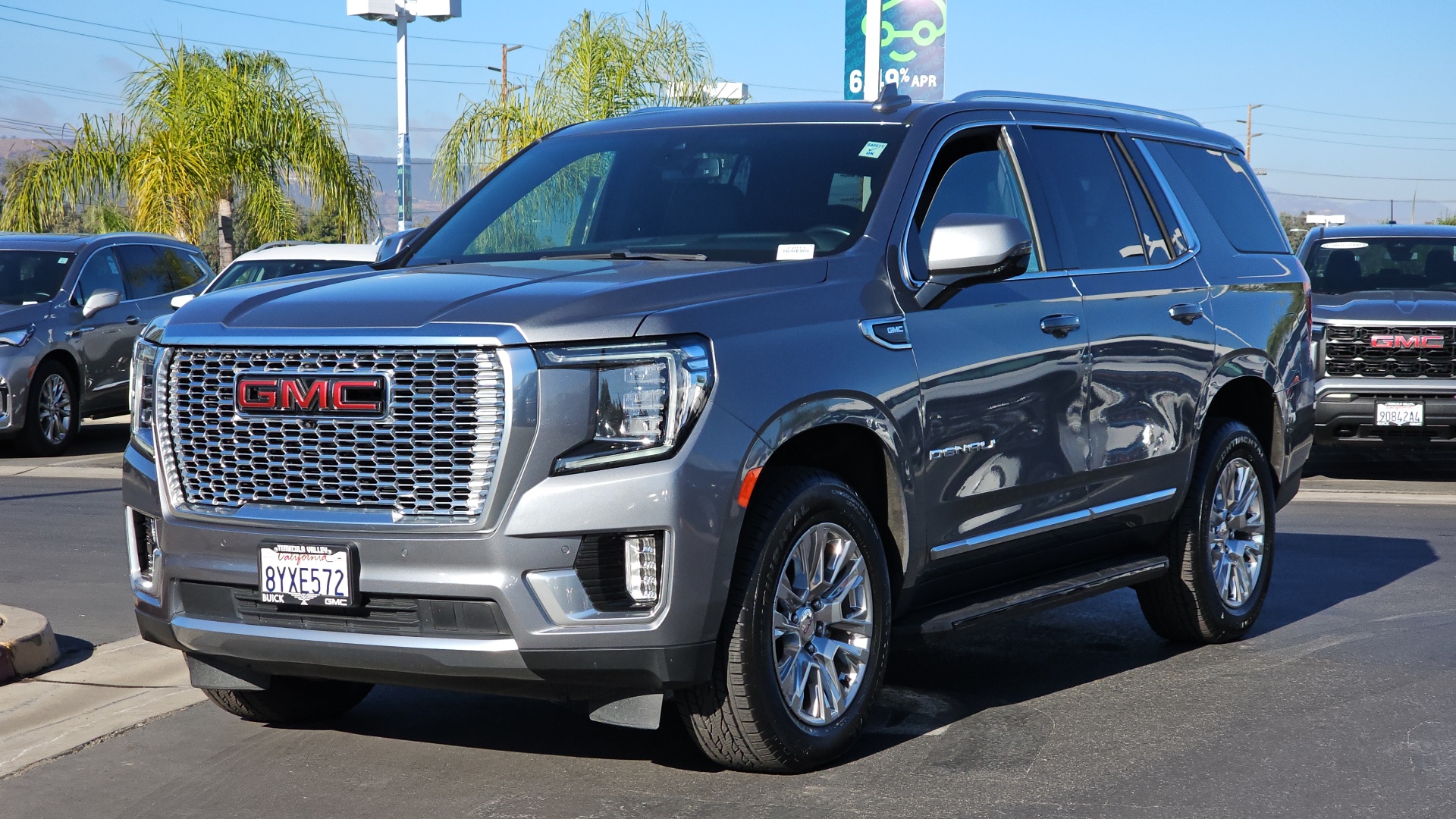 2021 GMC Yukon 4WD Denali 1