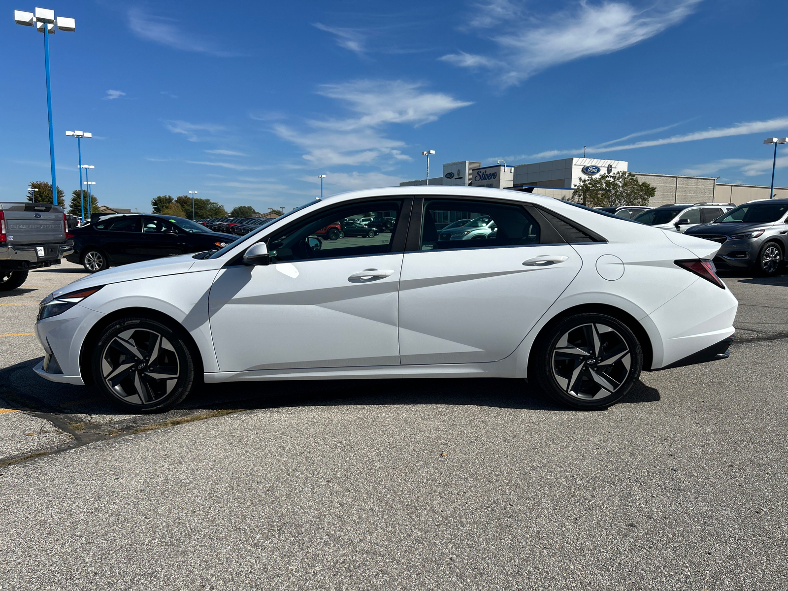 2022 Hyundai Elantra Hybrid Limited 6