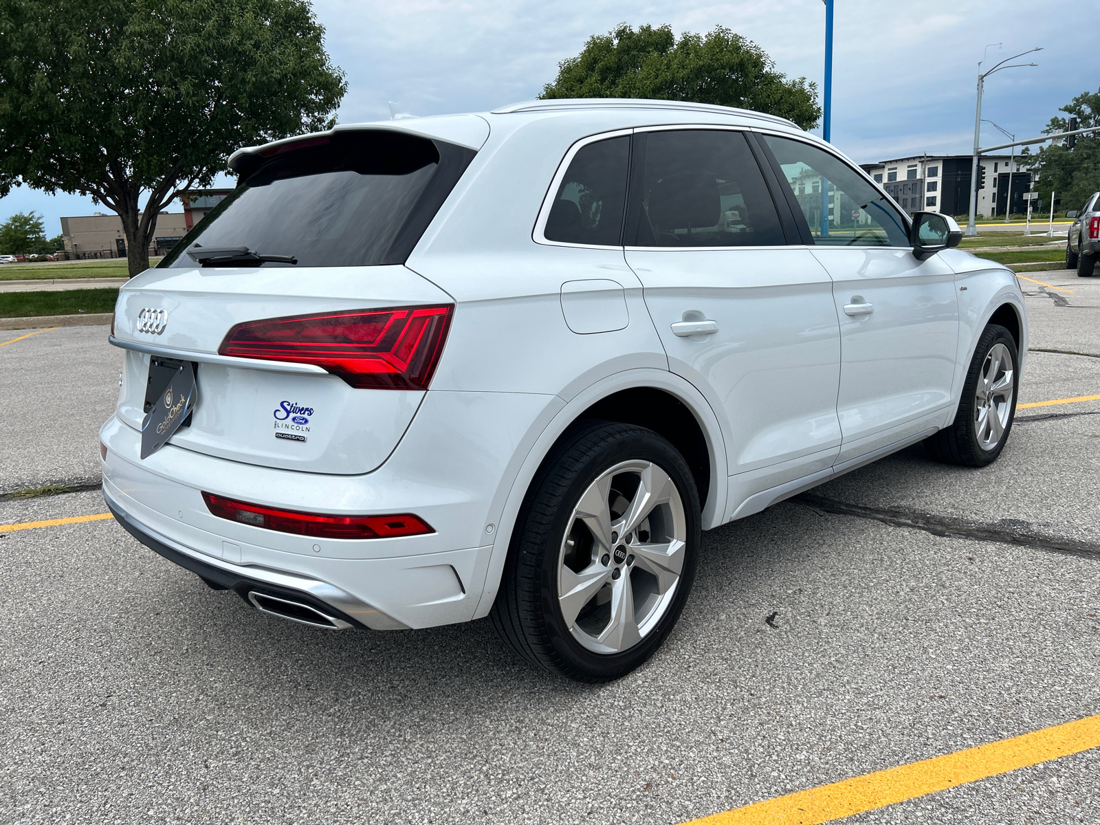 2022 Audi Q5 45 S line Prestige 3