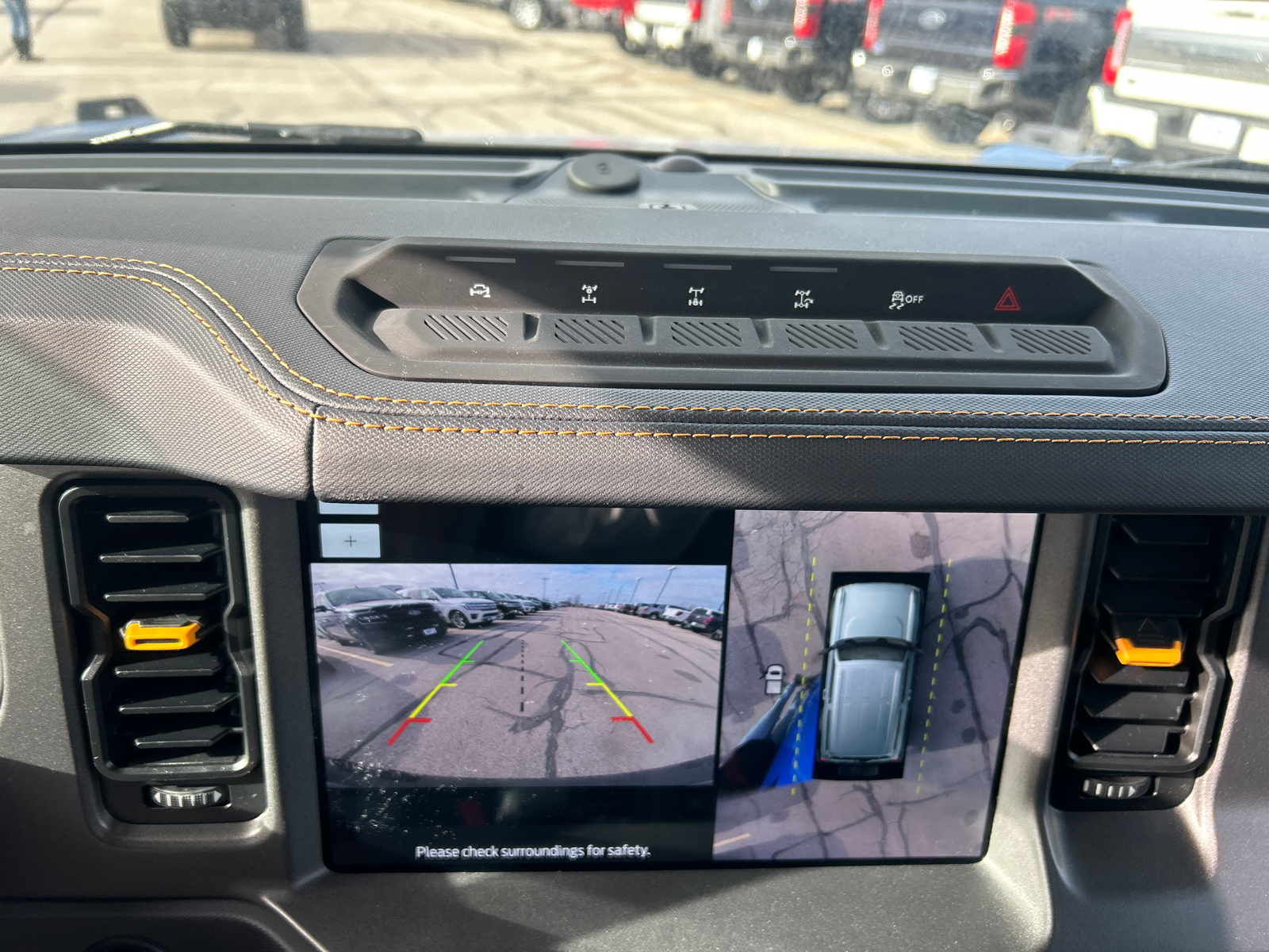 2024 Ford Bronco Badlands 32