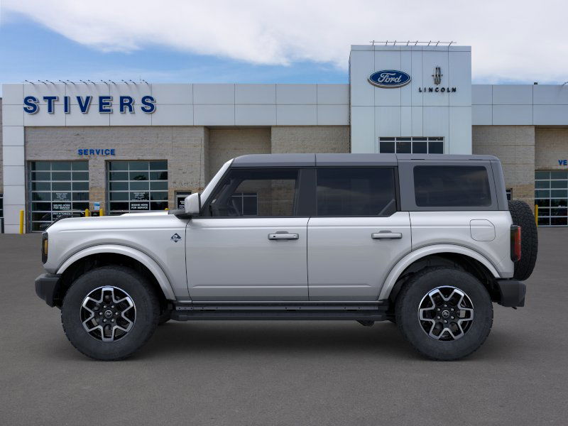 2024 Ford Bronco Outer Banks 3