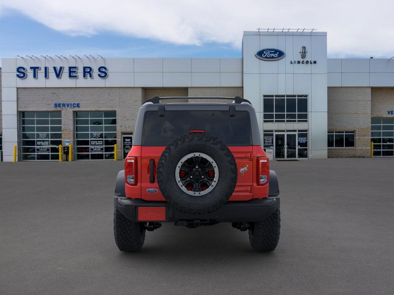 2024 Ford Bronco Black Diamond 5