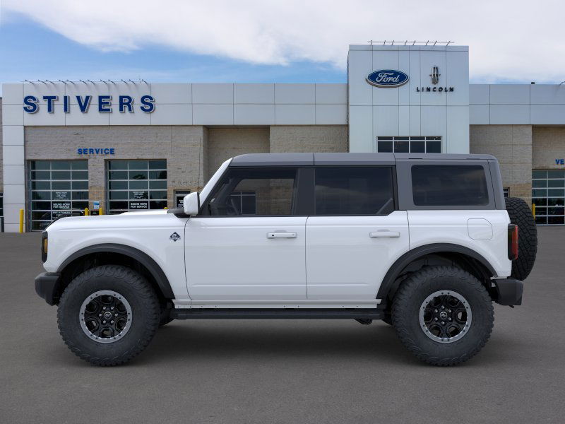 2024 Ford Bronco Outer Banks 3