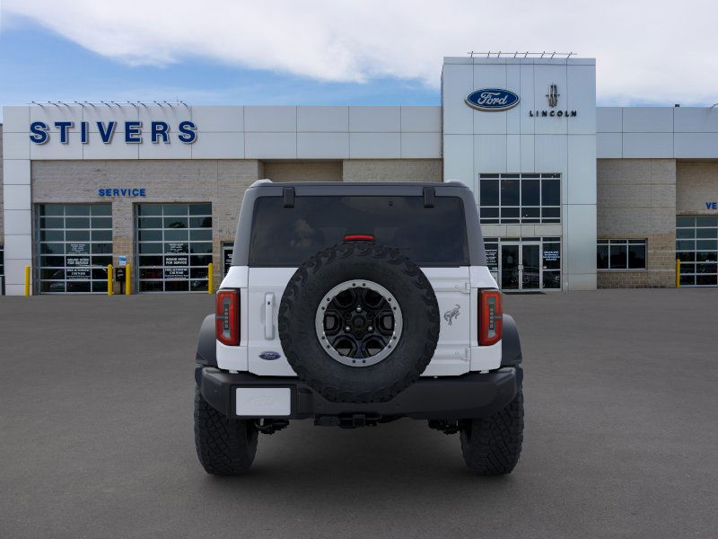 2024 Ford Bronco Outer Banks 5