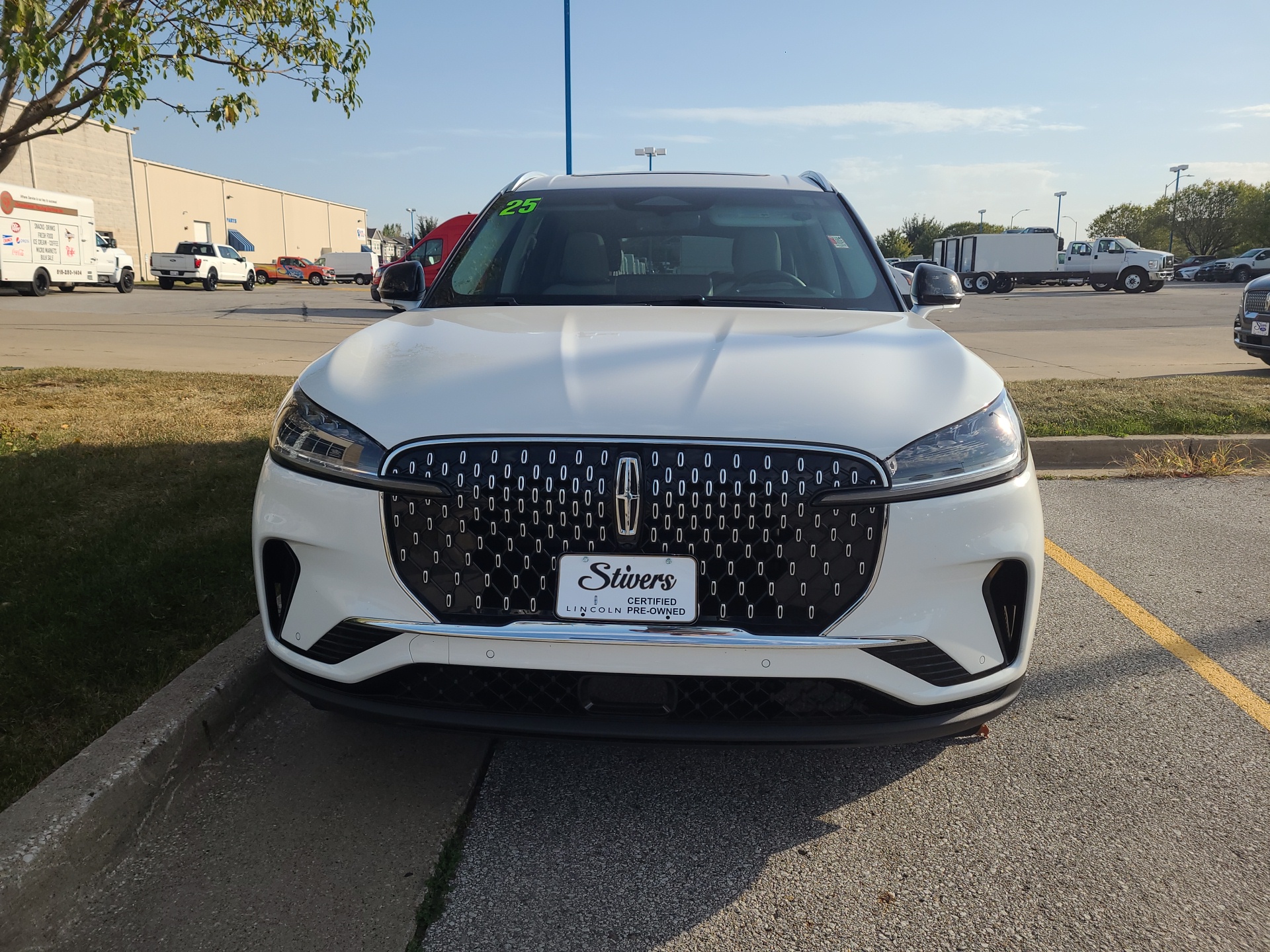 2025 Lincoln Aviator Premiere 8