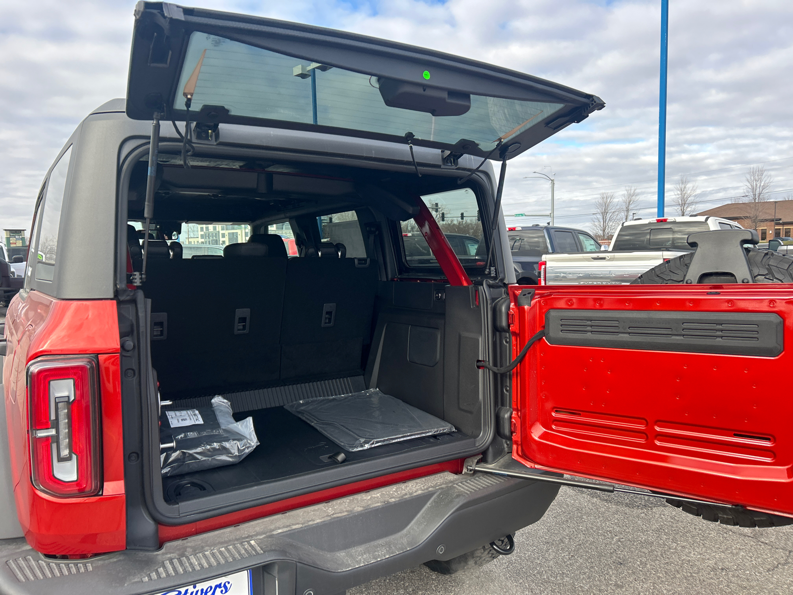 2024 Ford Bronco Badlands 27