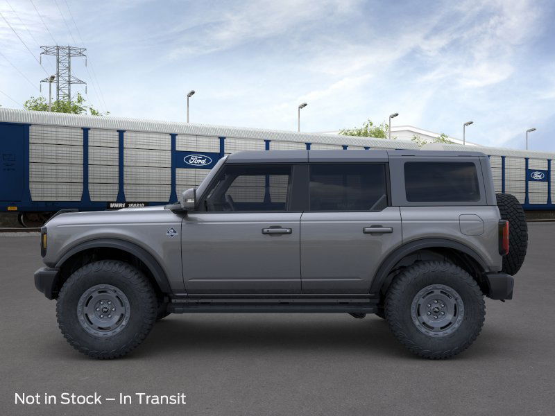 2024 Ford Bronco Outer Banks 3