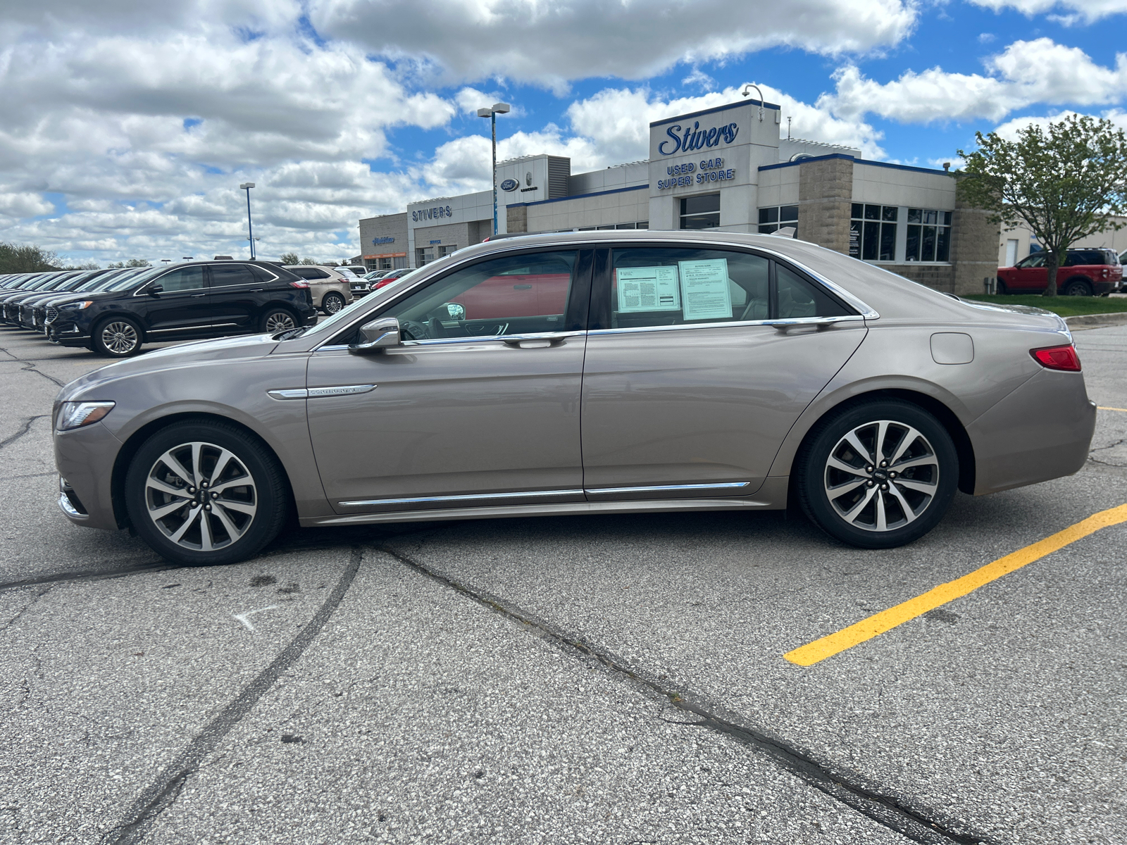 2020 Lincoln Continental Standard 7