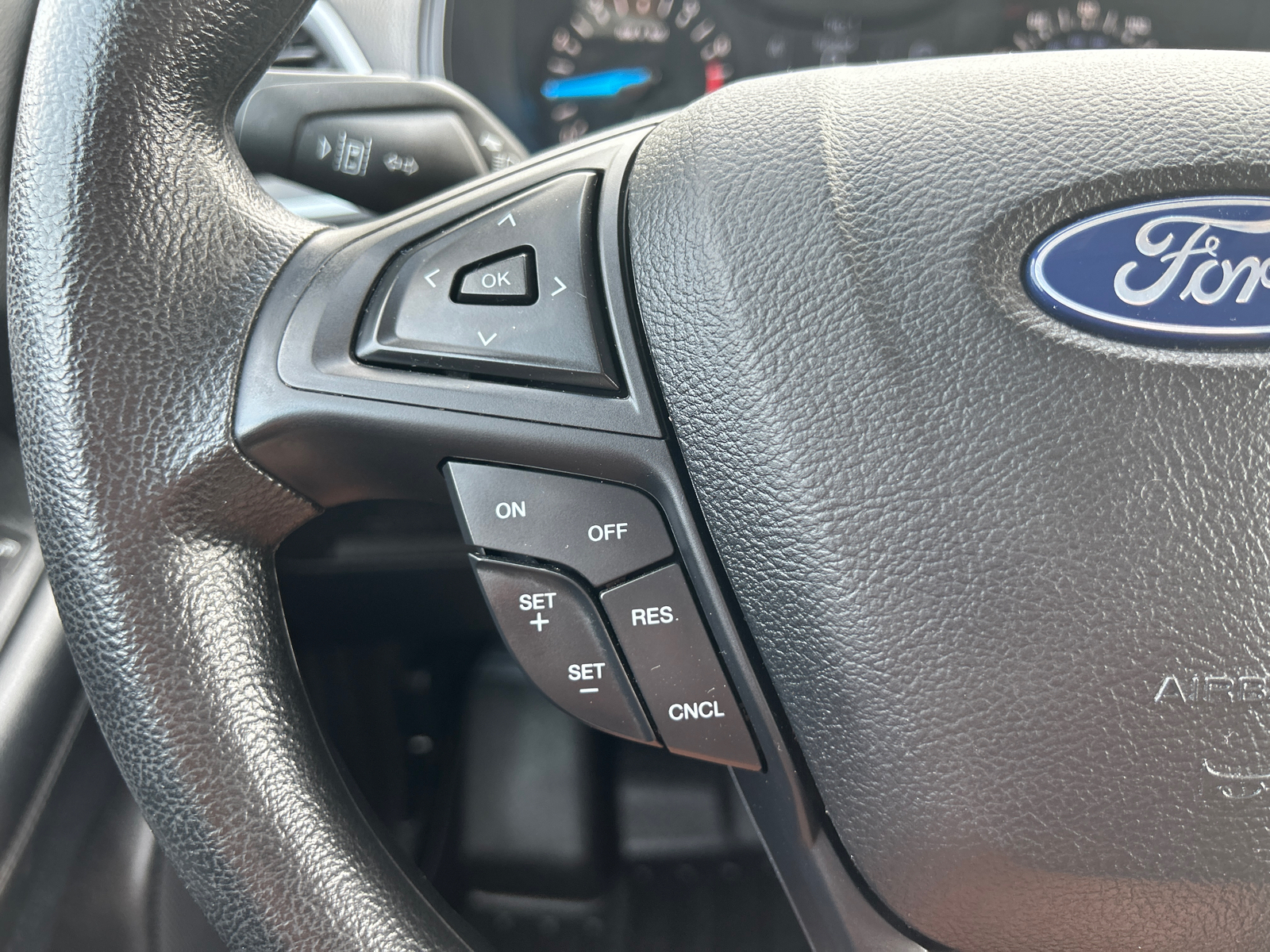 2019 Ford Edge SE 20