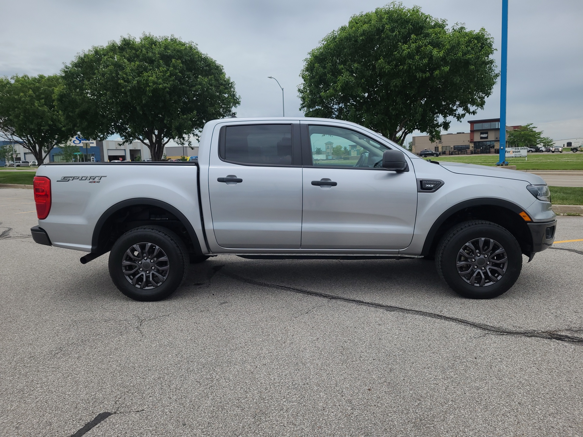 2021 Ford Ranger XLT 2