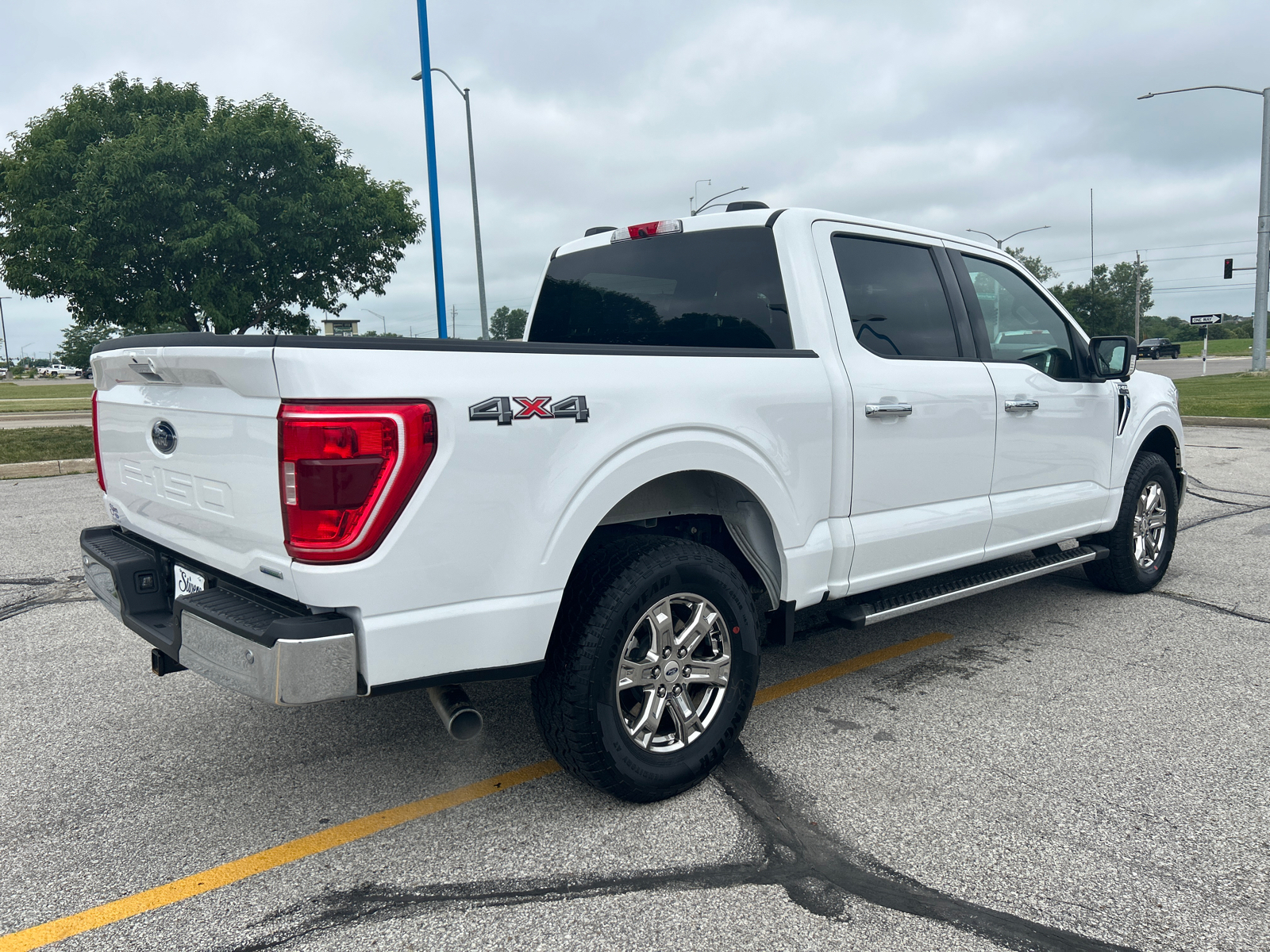 2021 Ford F-150 XLT 3